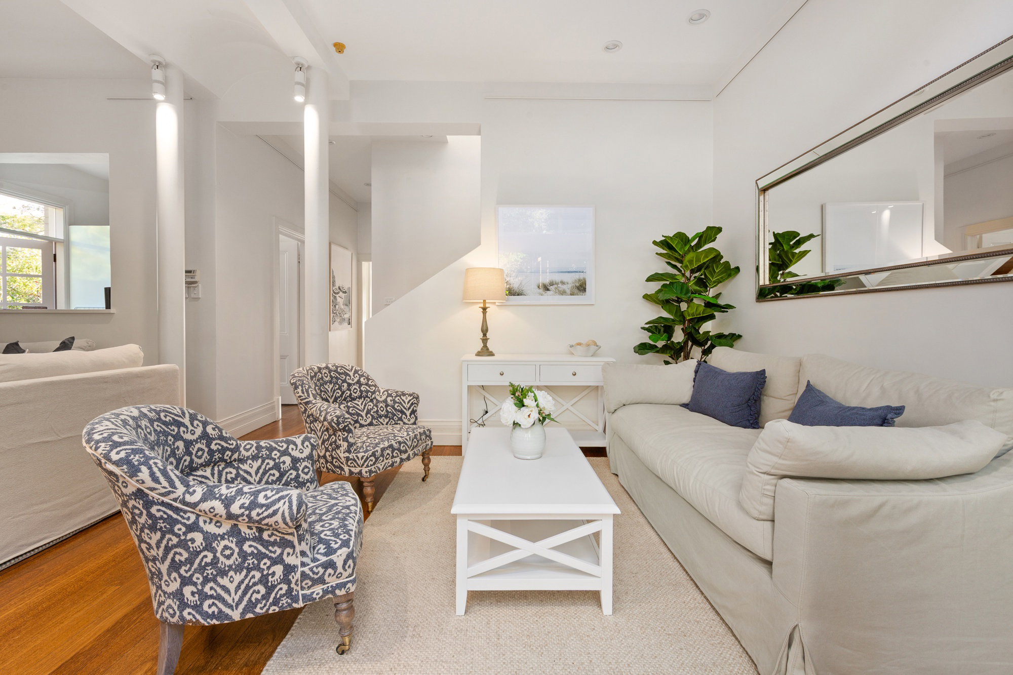 Furnished 3 Bedroom House in McMahons Point