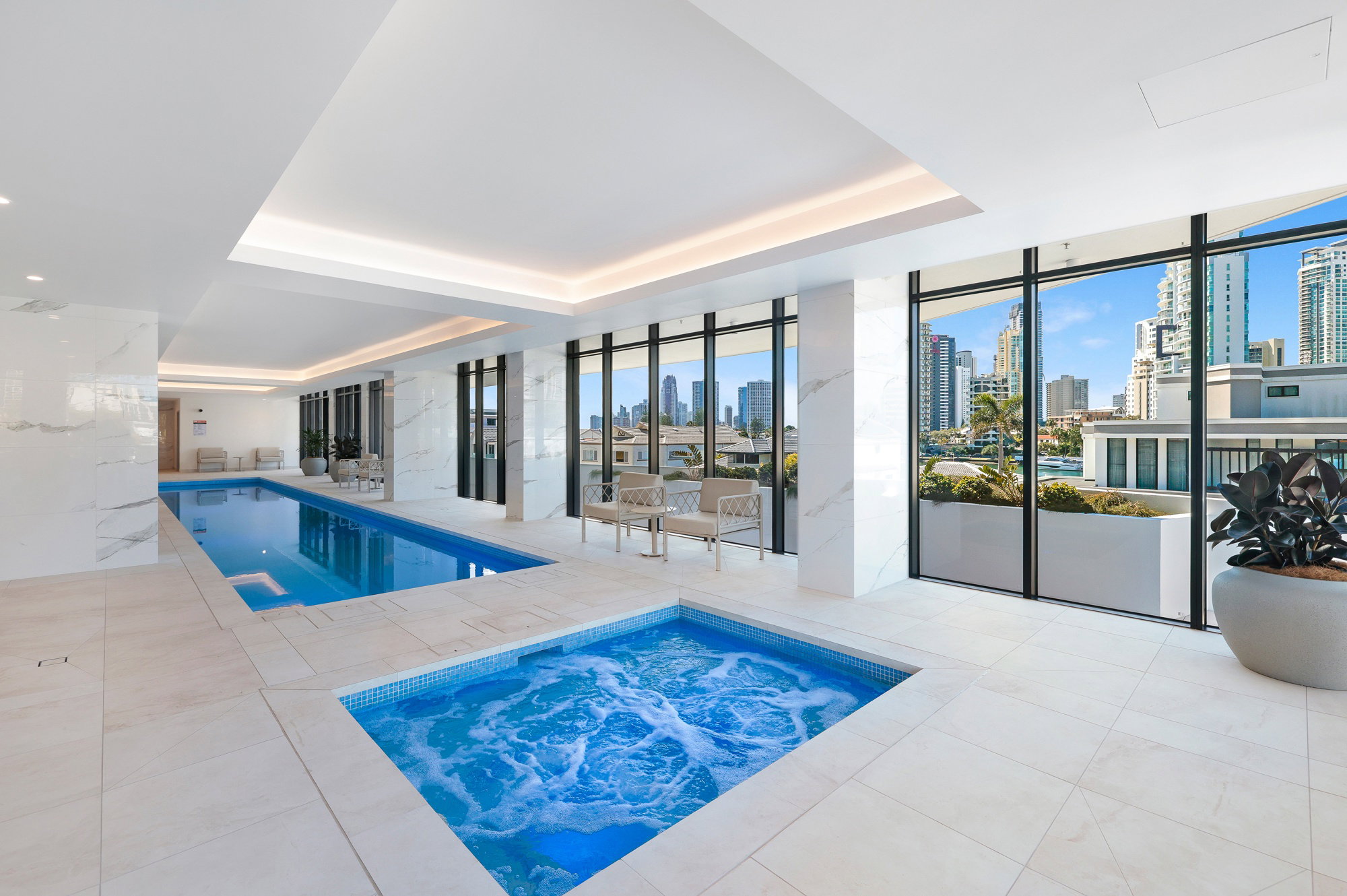 Furnished 2 Bedroom Apartment in Surfers Paradise