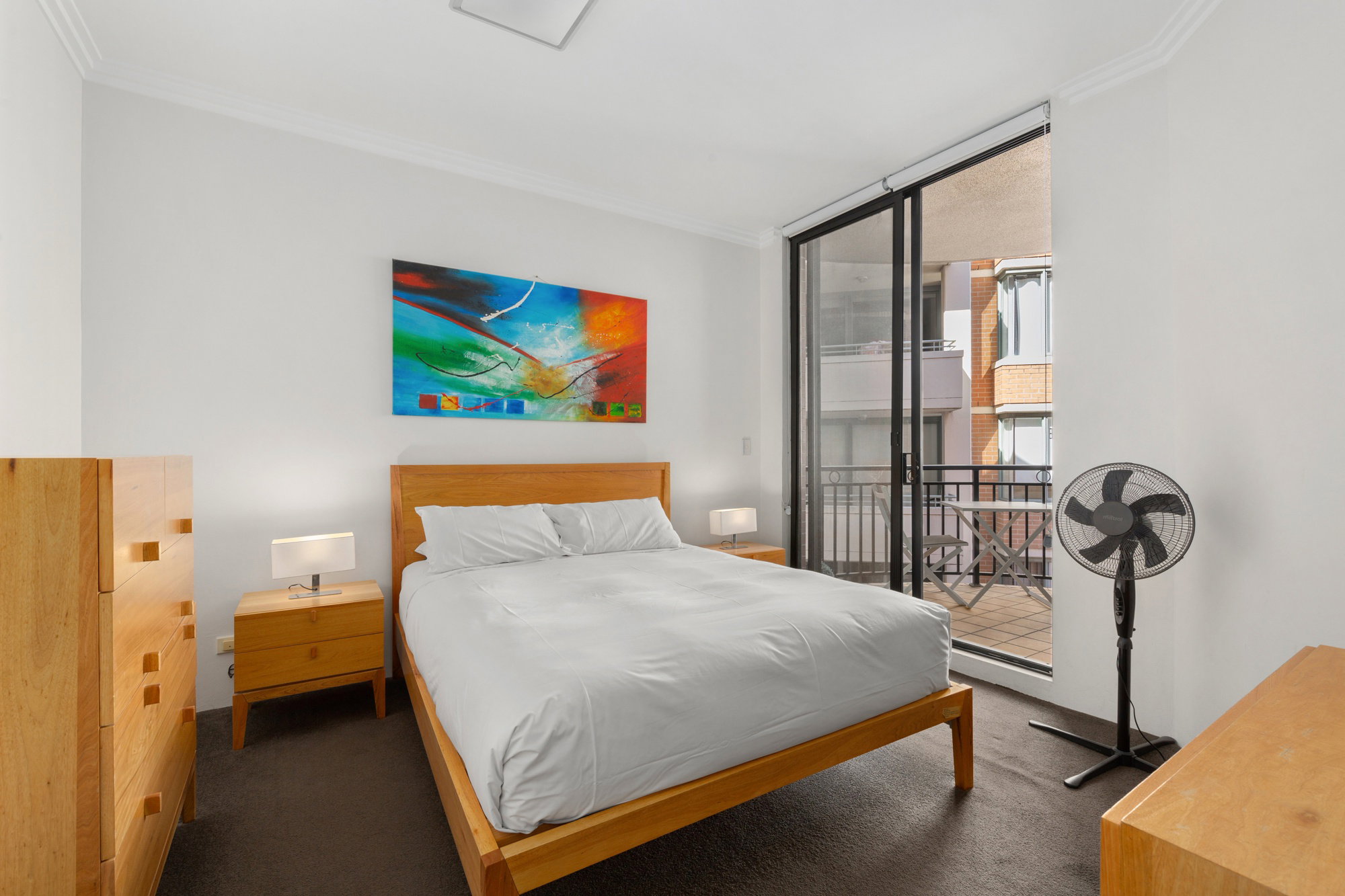 Furnished 2 Bedroom Apartment in Pyrmont