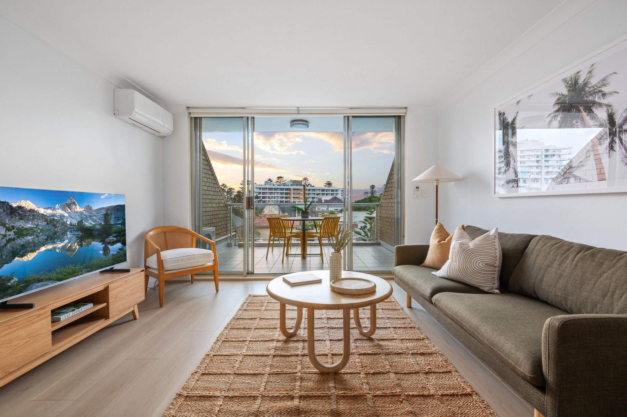 Furnished 1 Bedroom Apartment in Manly