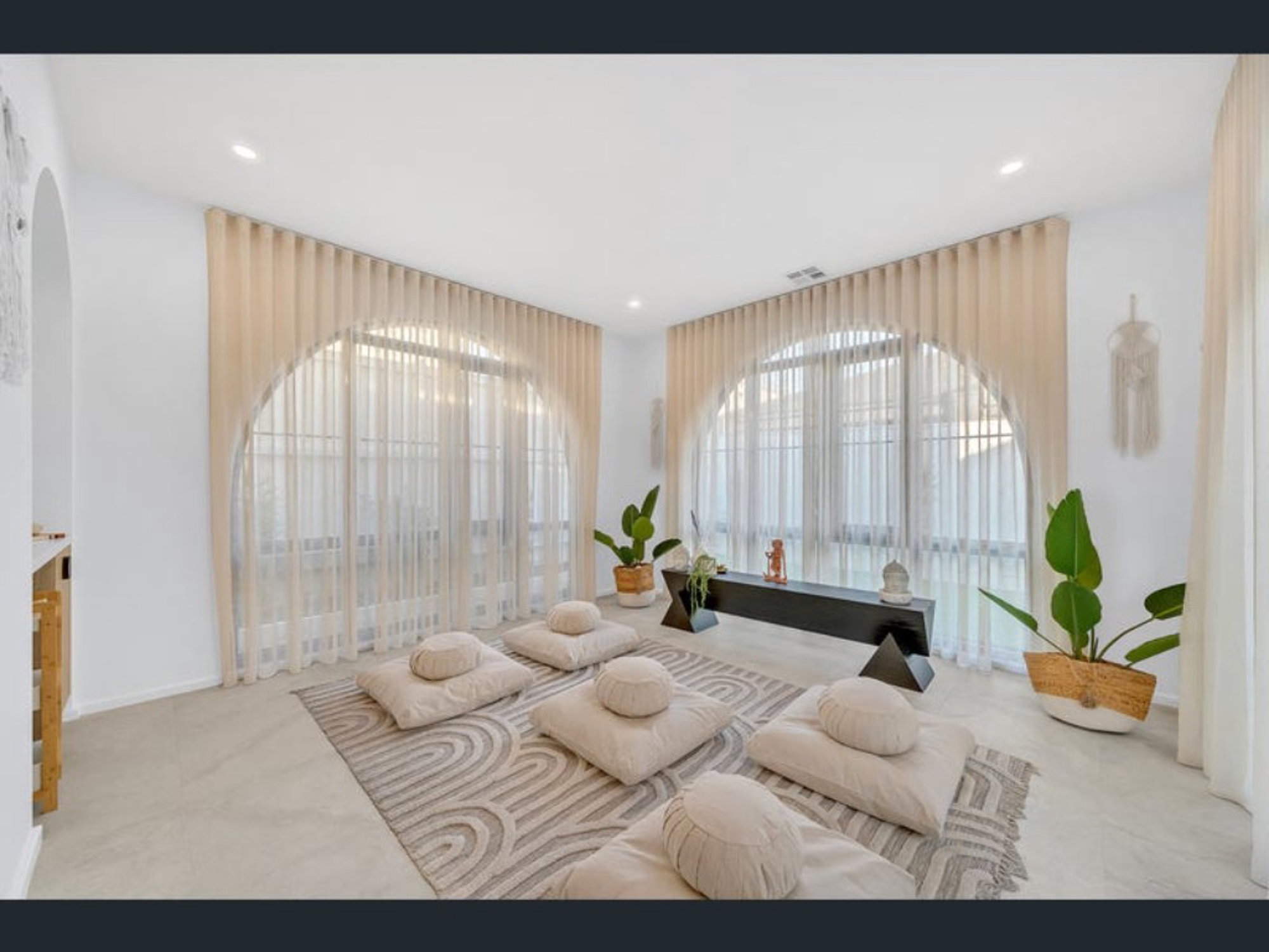 Furnished 4 Bedroom House in Leopold