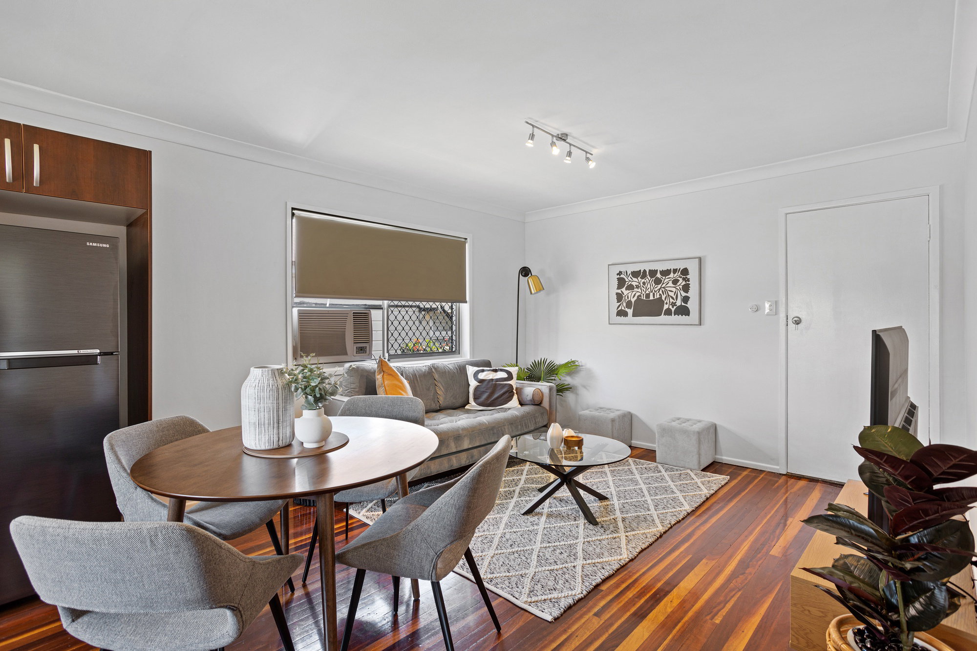 Furnished 2 Bedroom Apartment in Windsor
