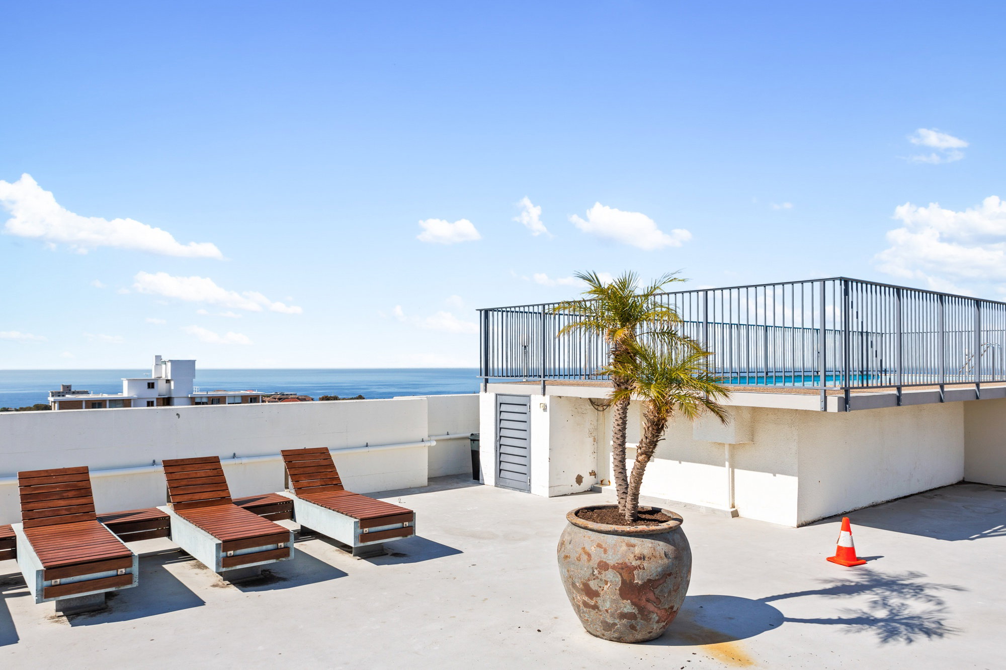Furnished 1 Bedroom Apartment in Bondi