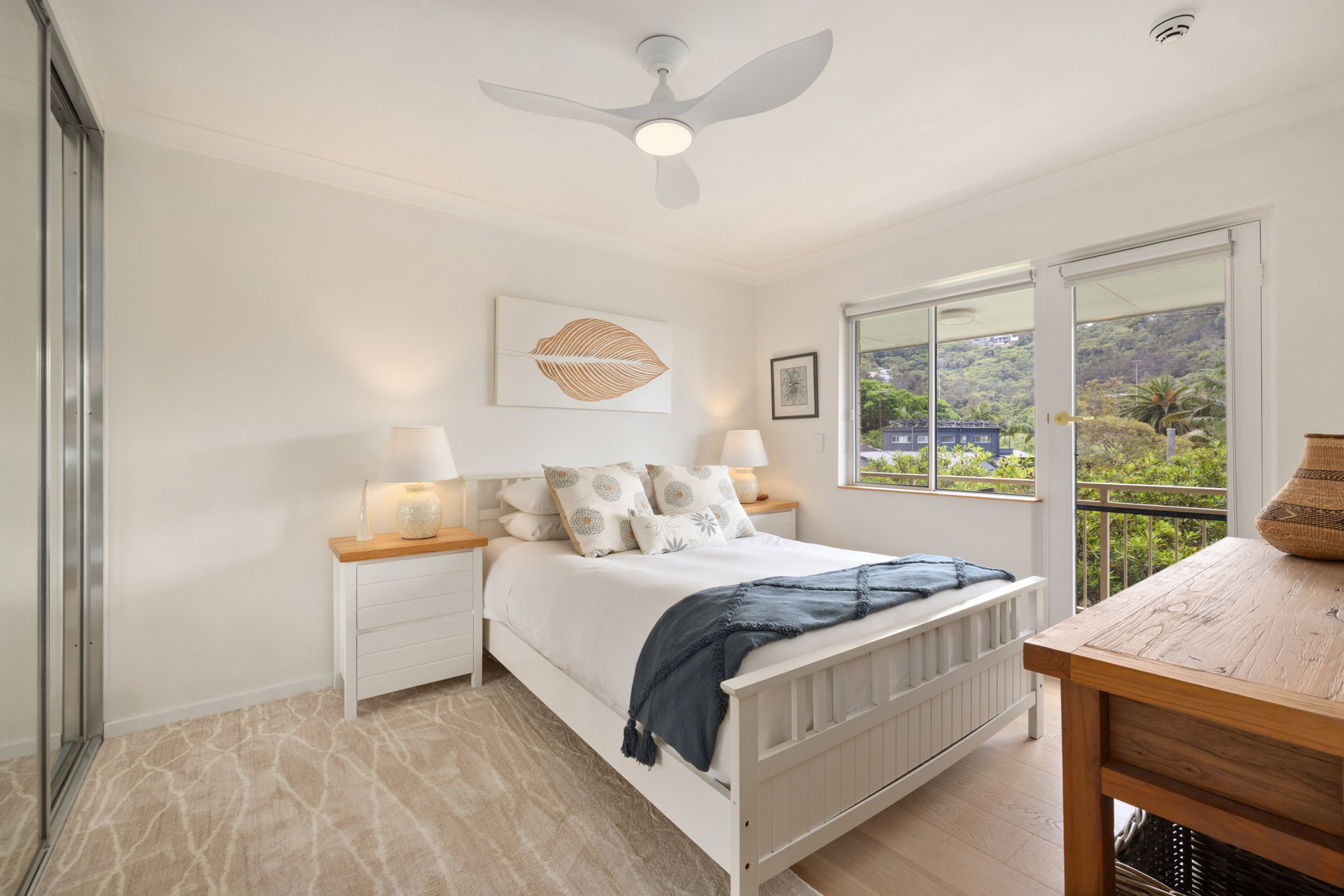 Furnished 2 Bedroom Apartment in Newport