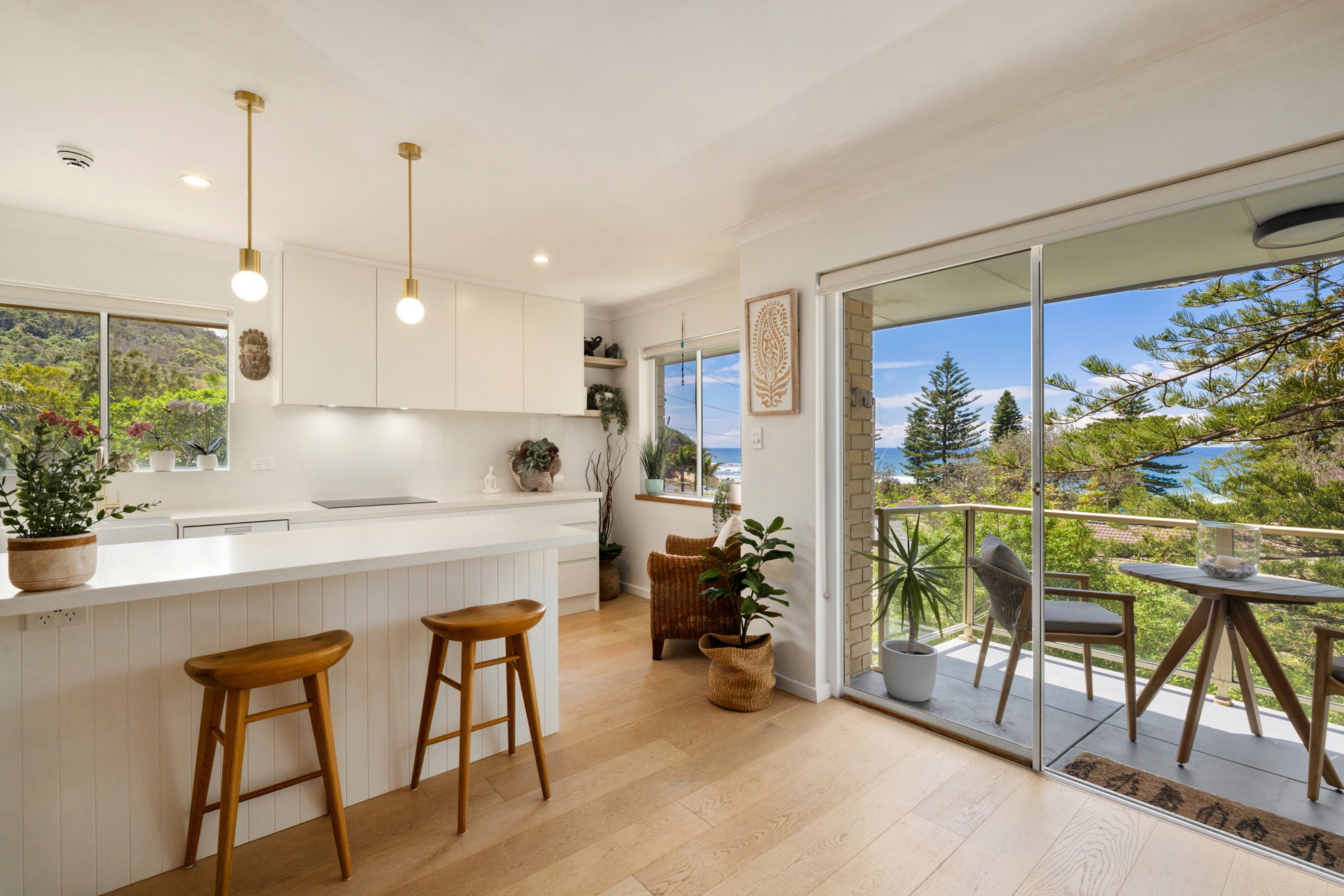 Furnished 2 Bedroom Apartment in Newport