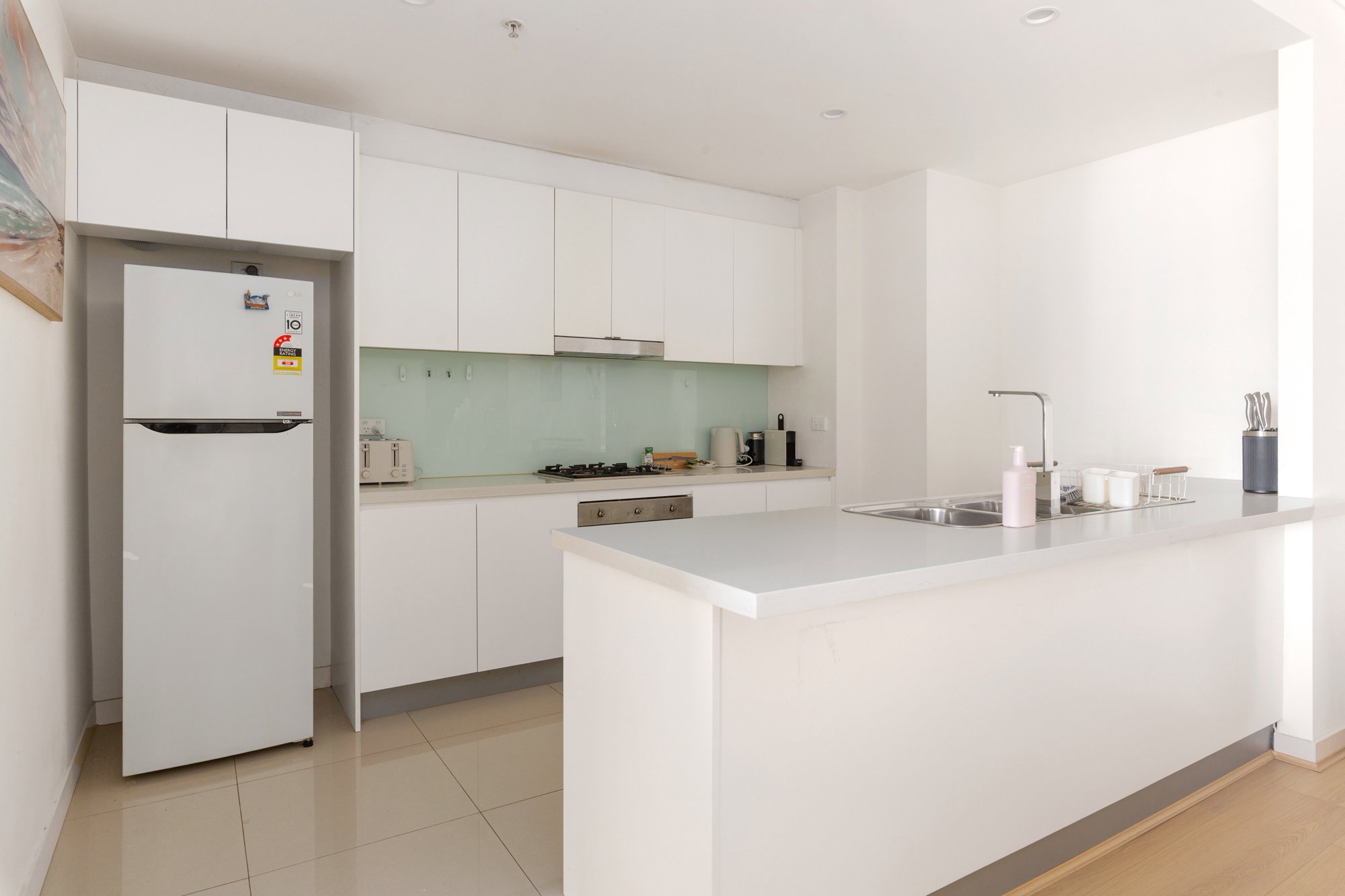 Furnished 2 Bedroom Apartment in Wolli Creek