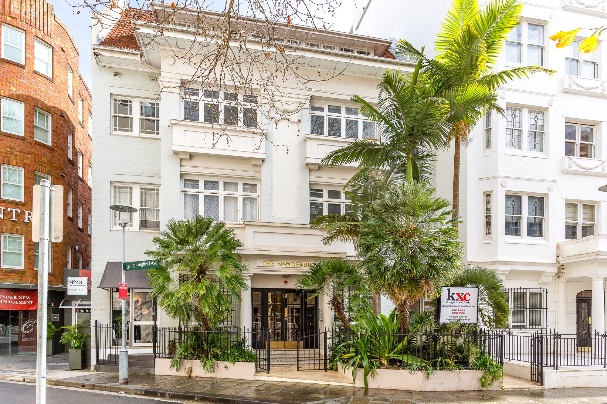 Furnished 2 Bedroom Apartment in Potts Point