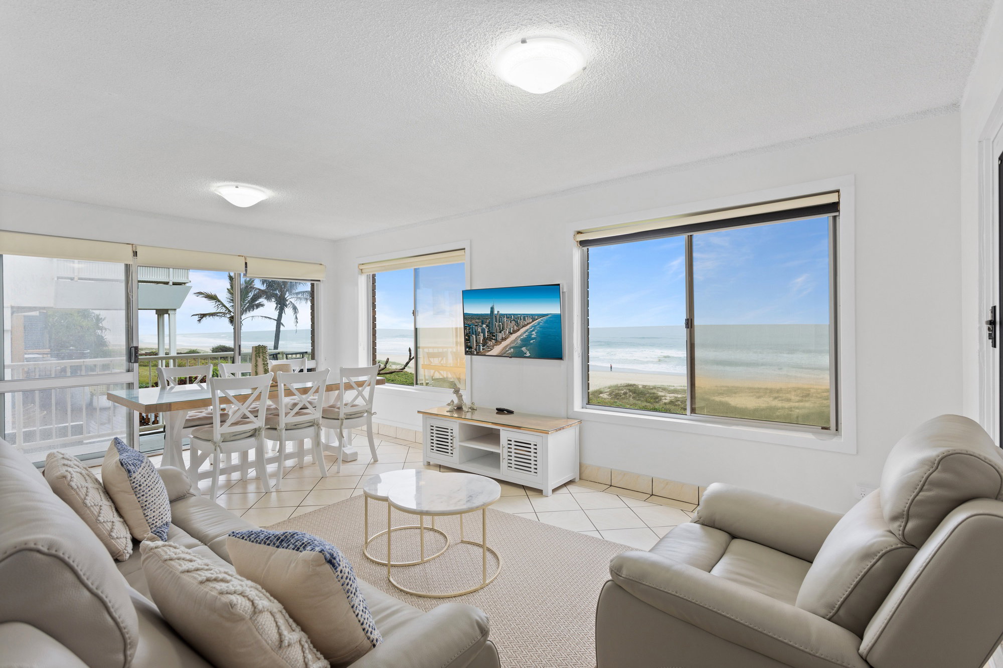 Furnished 3 Bedroom Apartment in Mermaid Beach