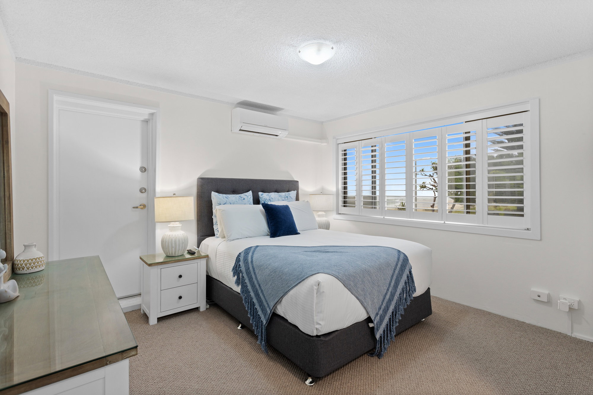 Furnished 3 Bedroom Apartment in Mermaid Beach