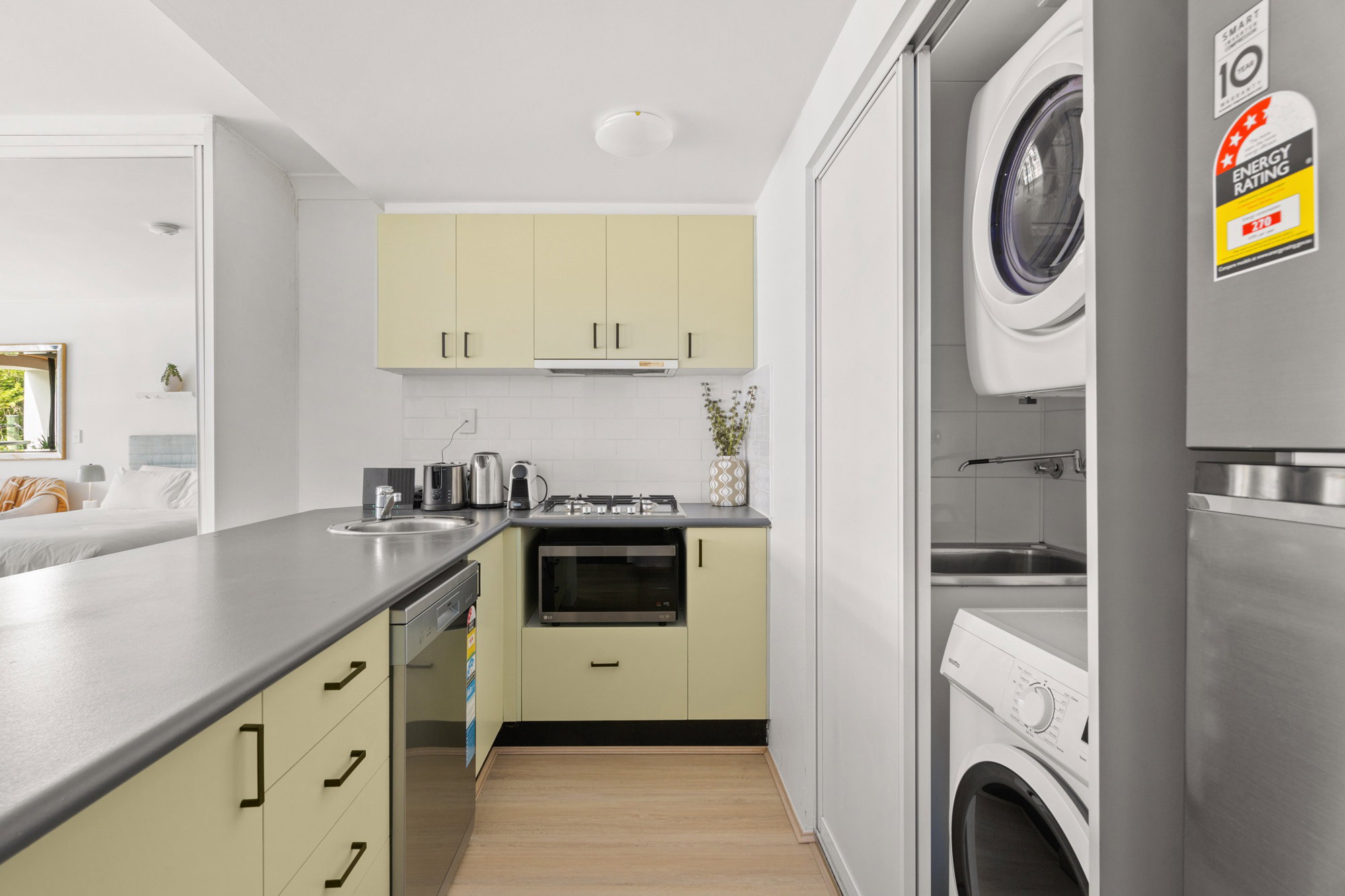 Furnished 1 Bedroom Rental in Surry Hills