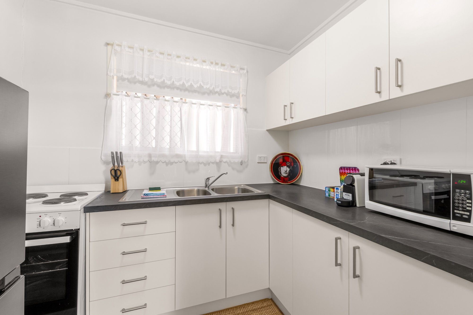 Furnished 1 Bedroom Apartment in Kedron