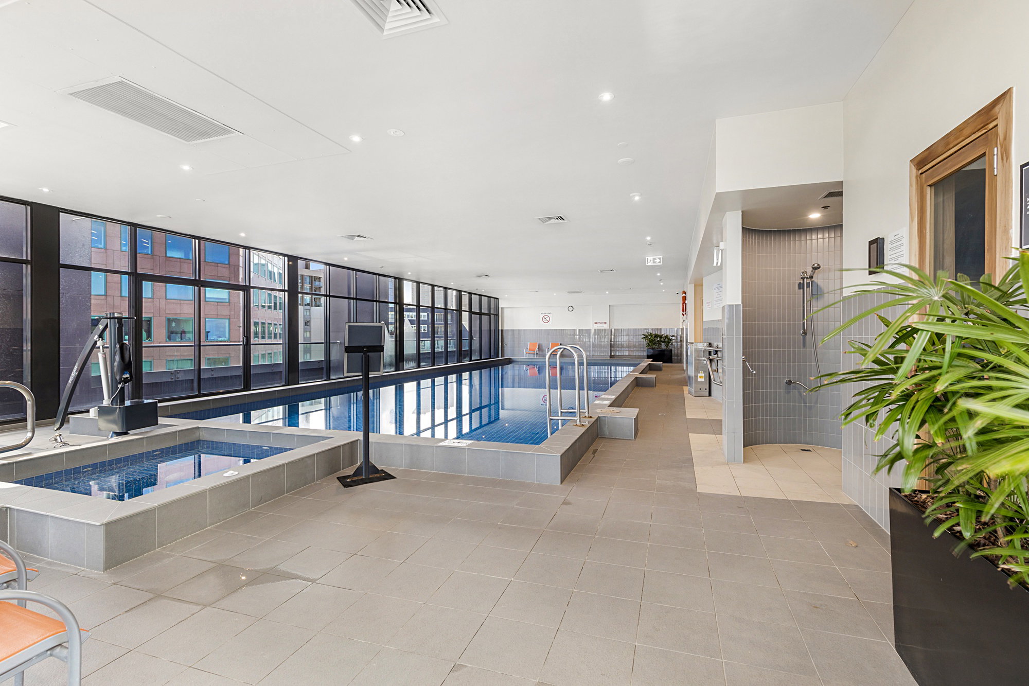 Furnished 2 Bedroom Apartment in Southbank