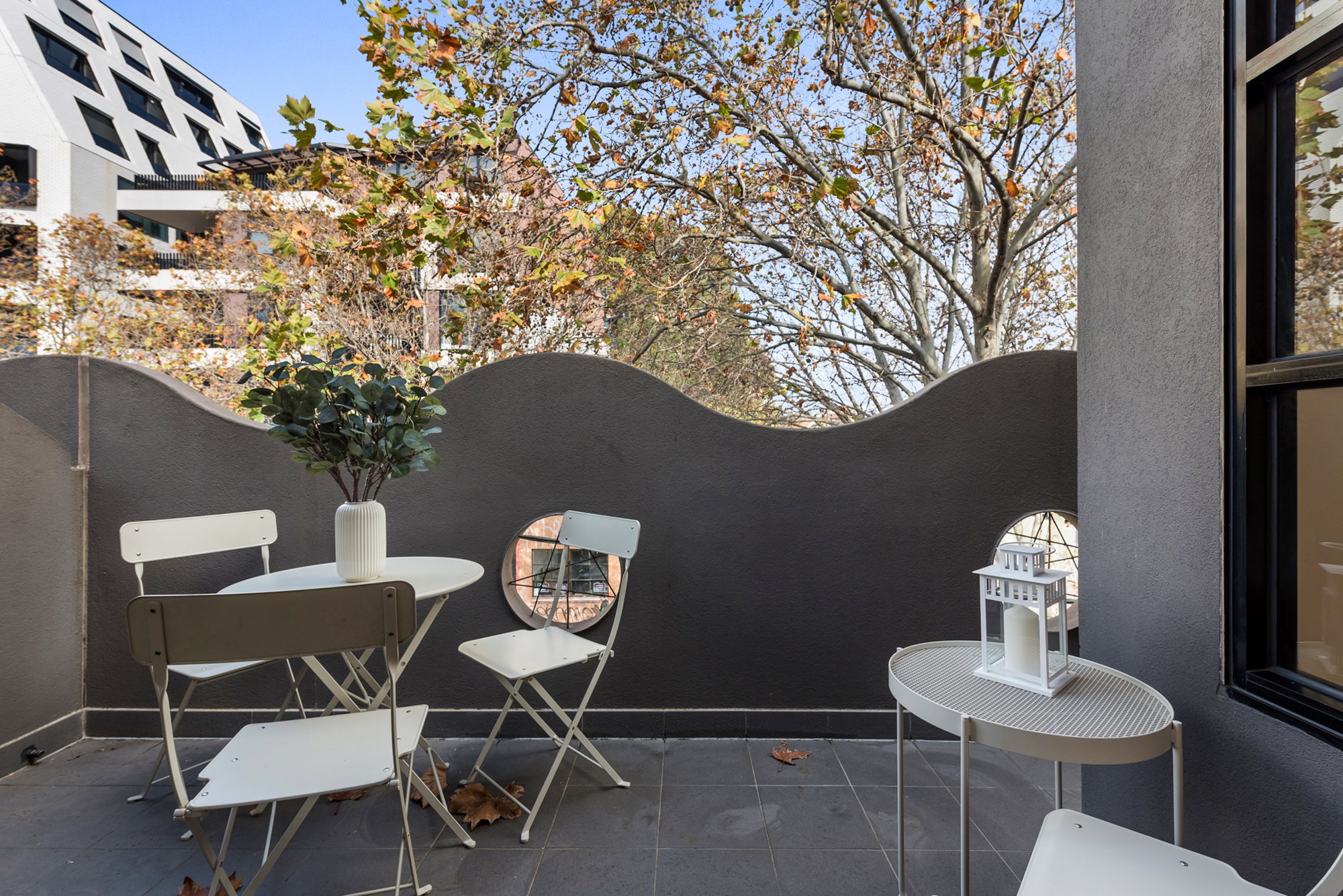 Furnished 2 Bedroom Apartment in Collingwood
