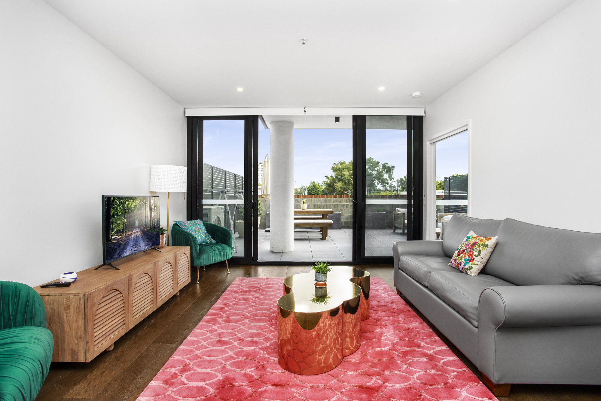 Furnished 1 Bedroom Apartment in Kingston