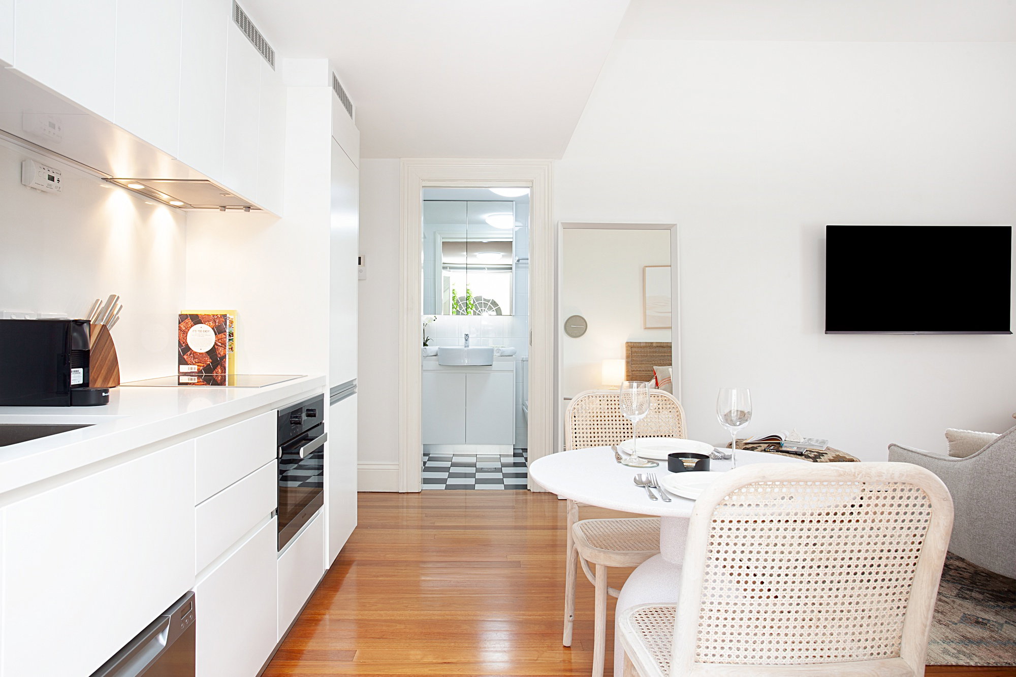 Furnished 1 Bedroom Apartment in Fairfield West