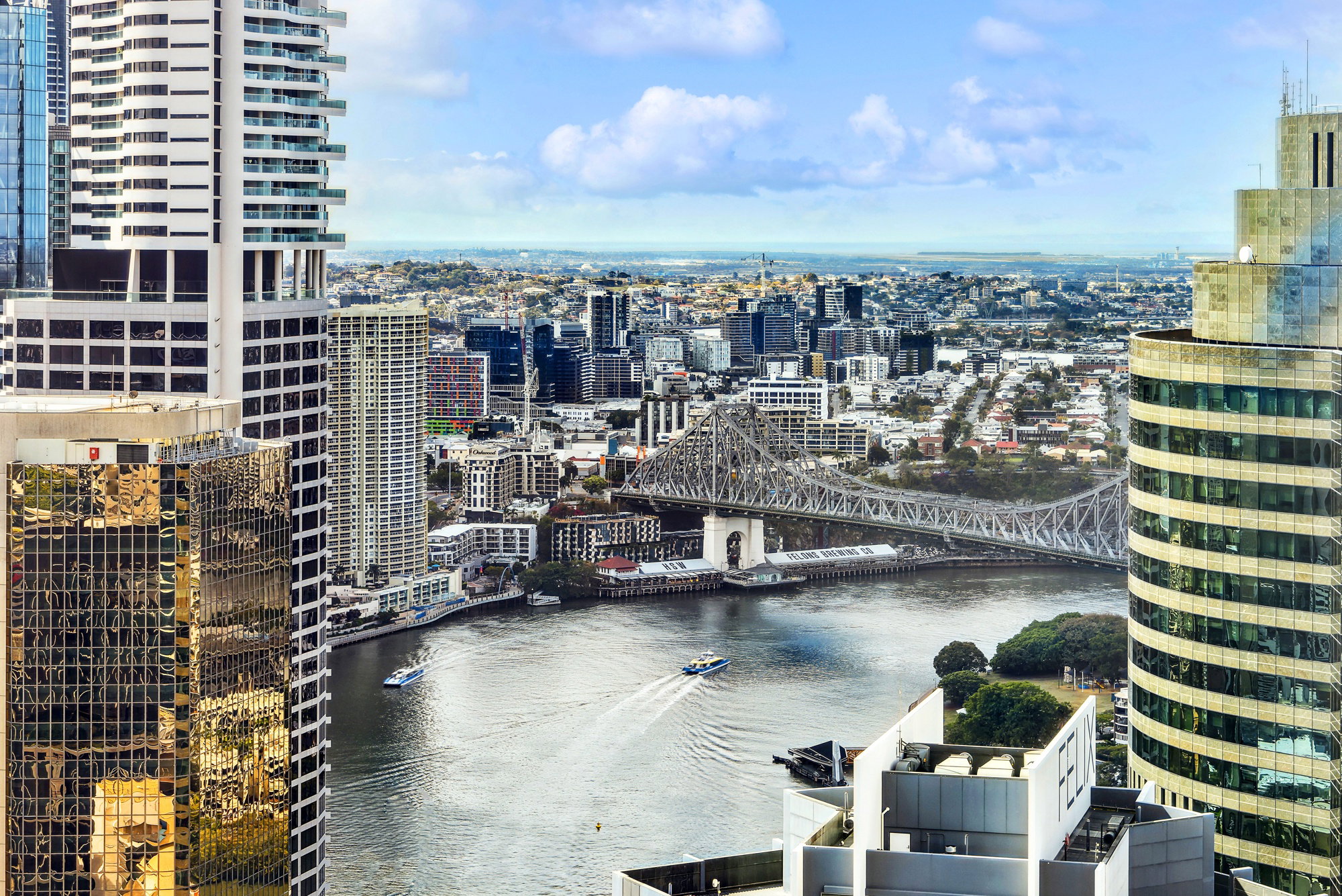 Furnished 1 Bedroom Apartment in Brisbane City