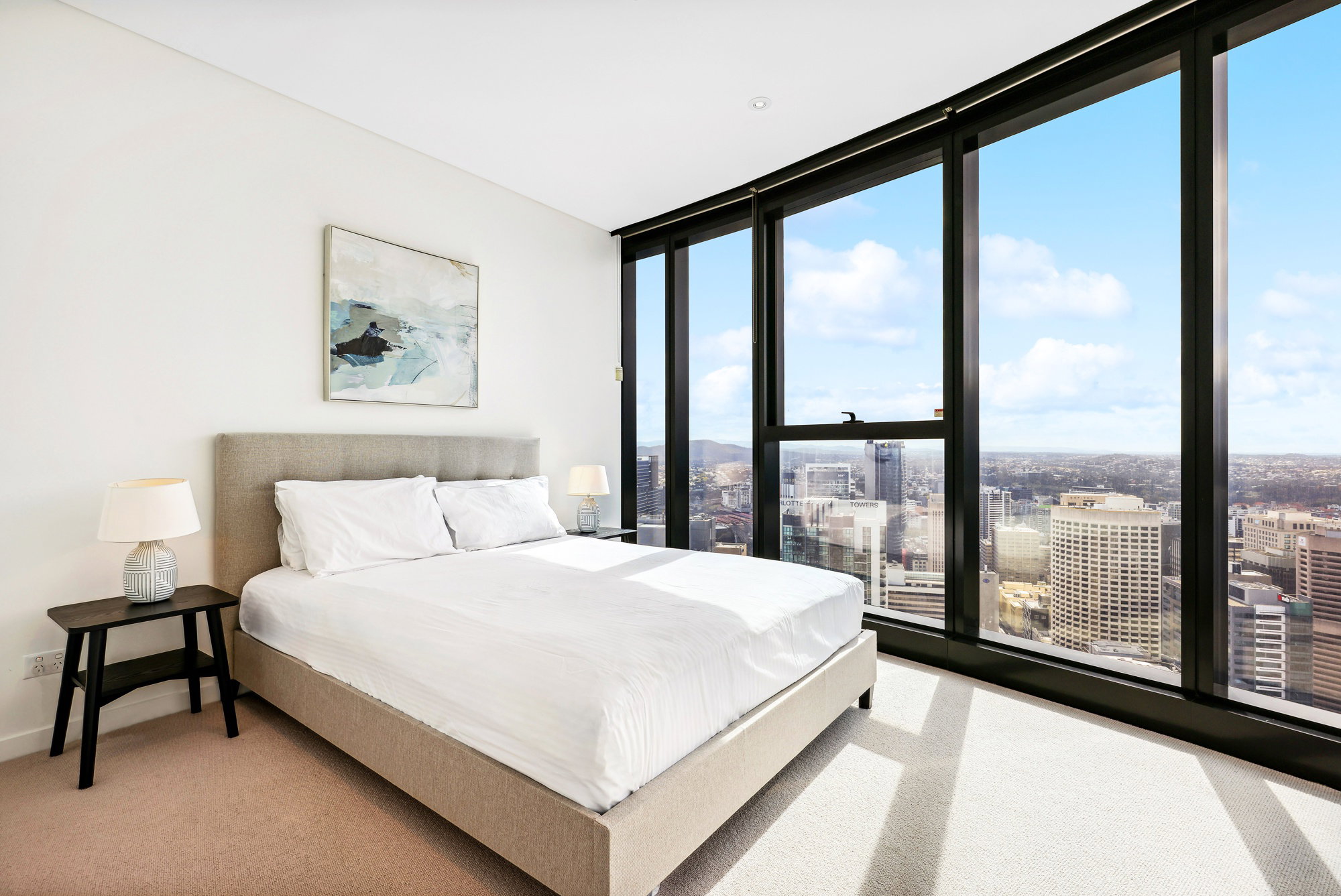 Furnished 1 Bedroom Apartment in Brisbane City