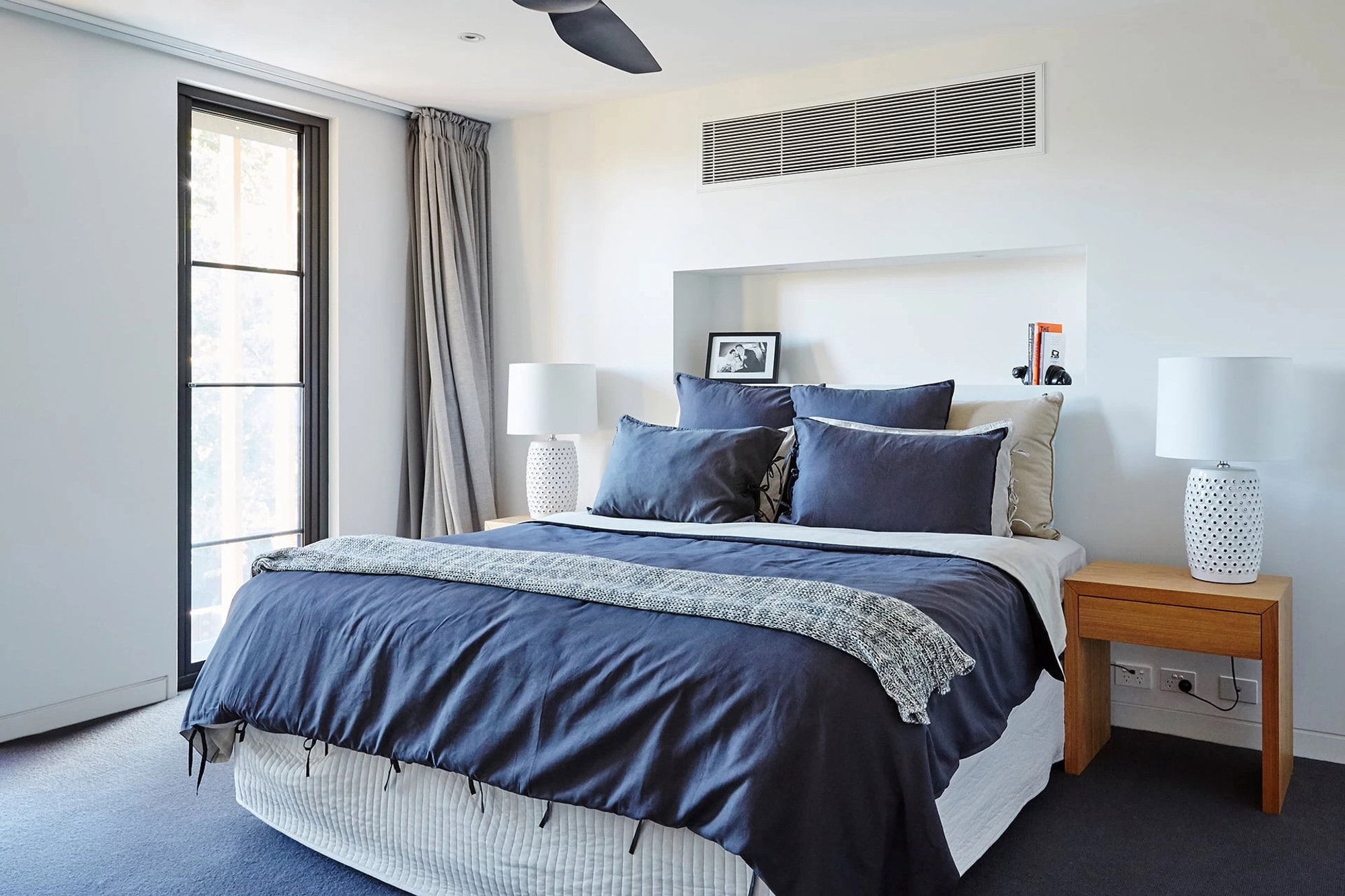 Furnished 3 Bedroom Apartment in Collingwood