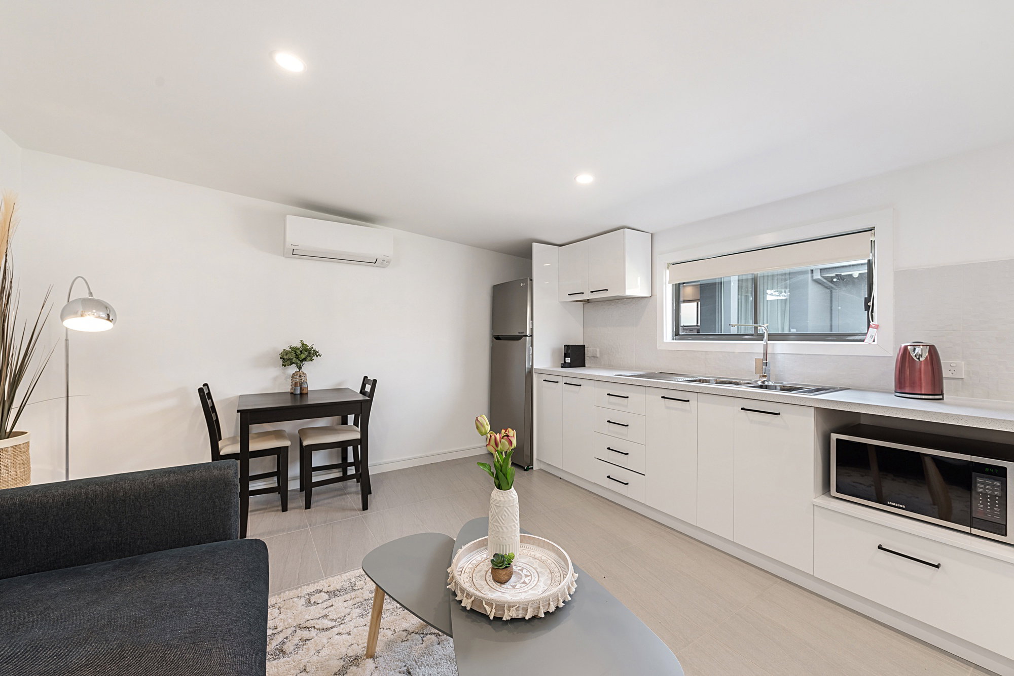Furnished 1 Bedroom Rental in Carnegie