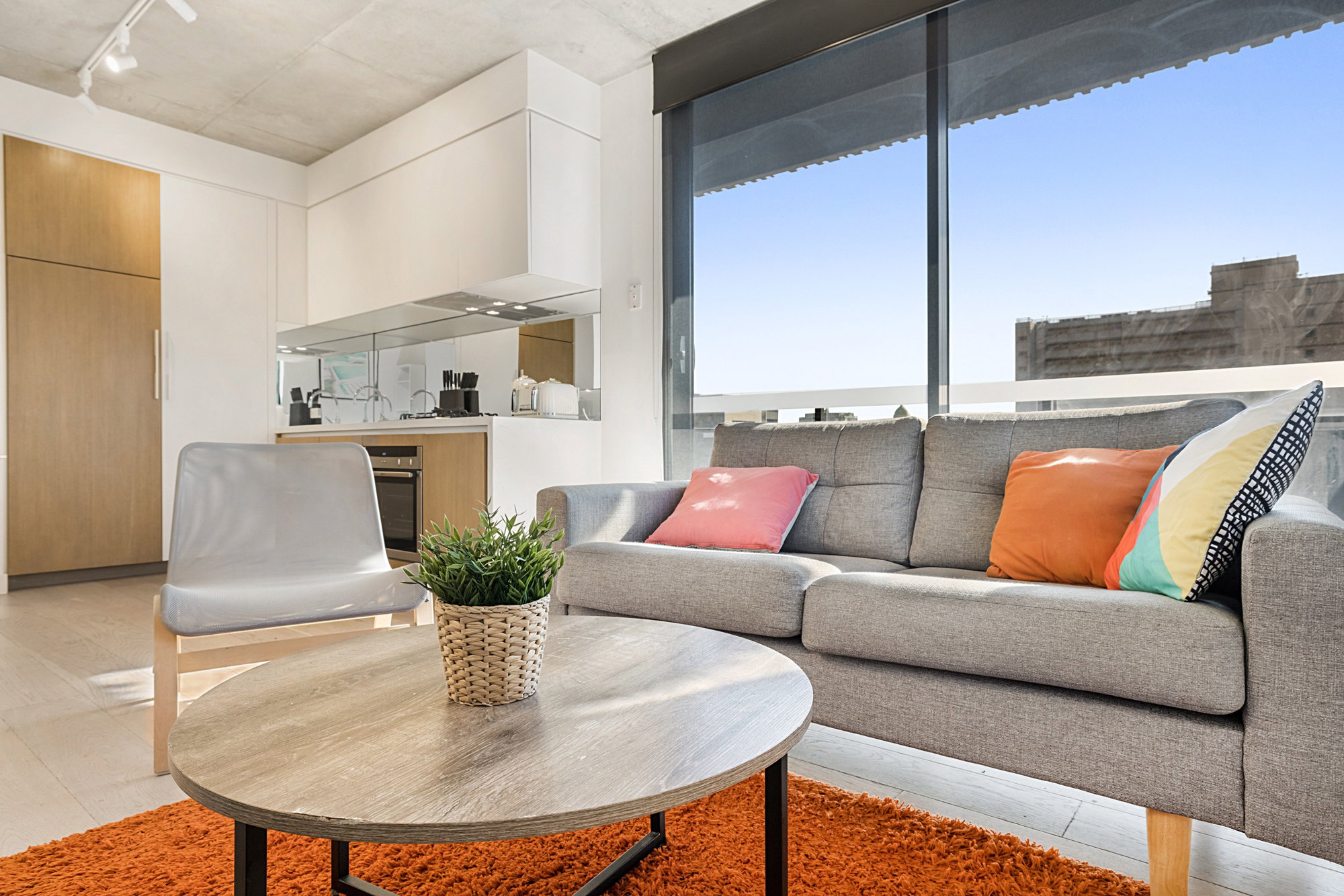 Furnished 2 Bedroom Apartment in Prahran