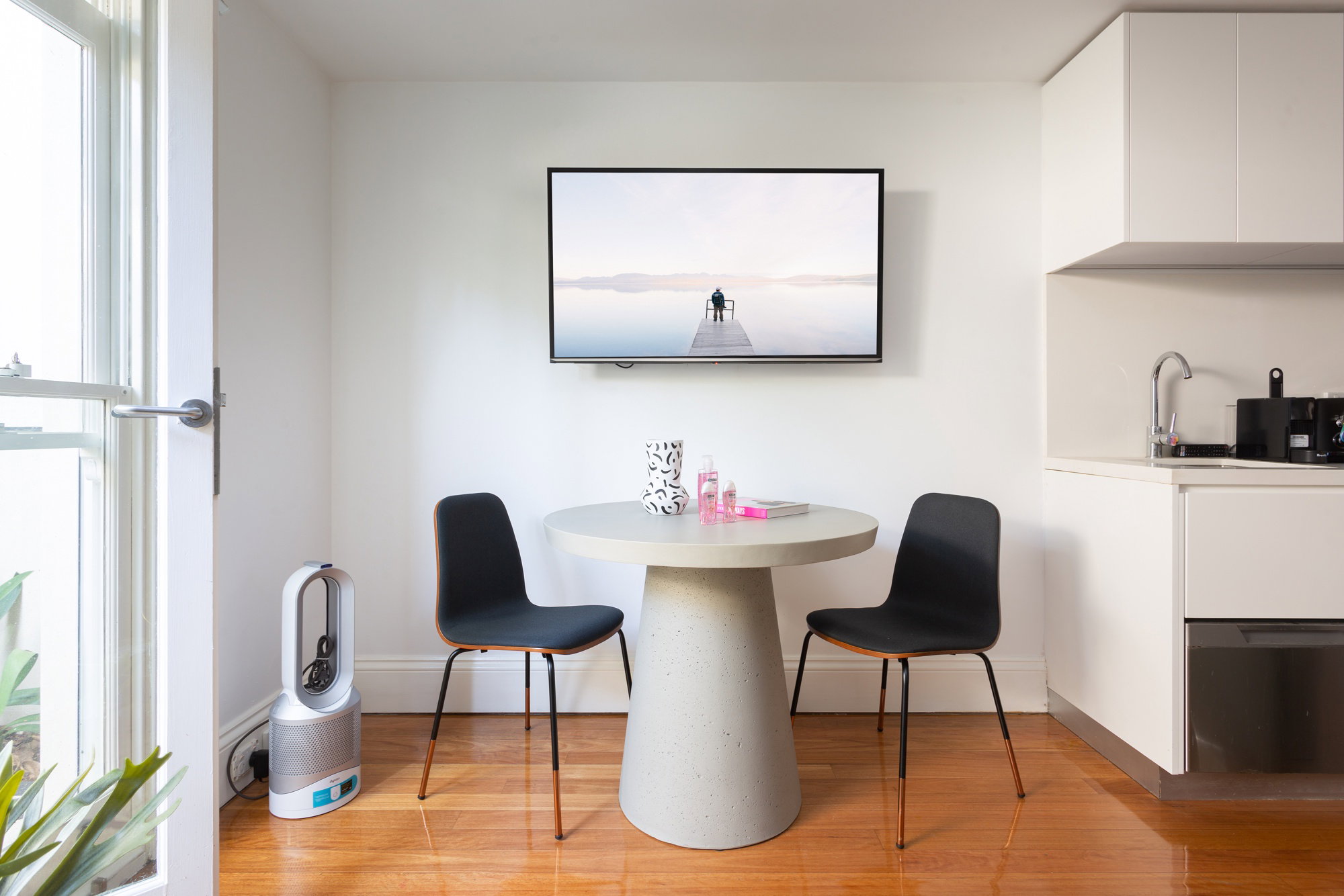 Furnished 1 Bedroom Rental in Fairfield West