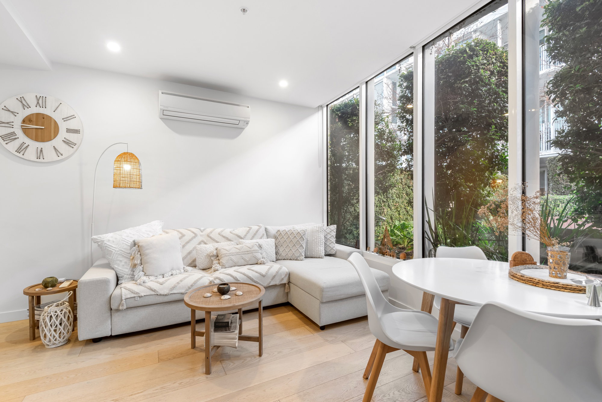 Furnished 1 Bedroom Apartment in Brighton