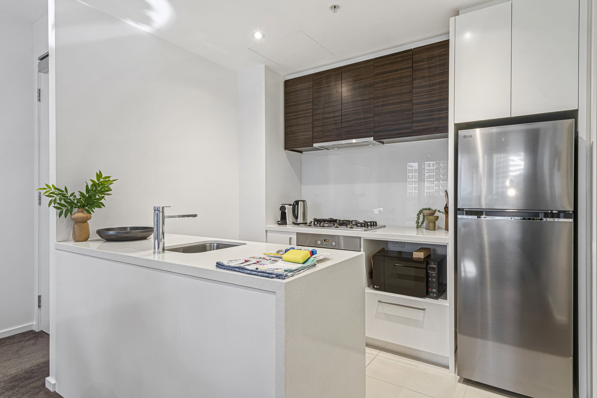 Furnished 2 Bedroom Apartment in Southbank