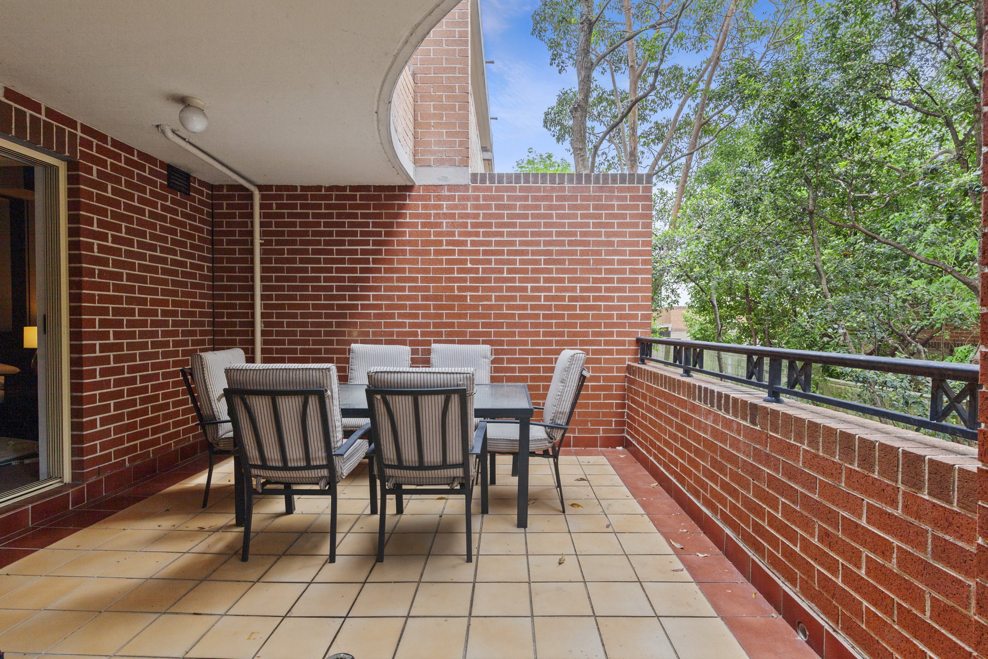 Furnished 2 Bedroom Apartment in Marrickville