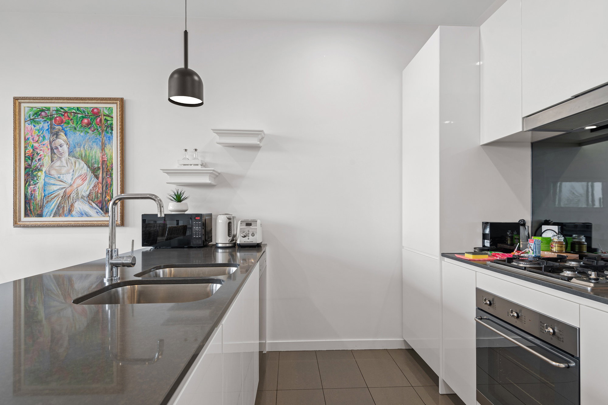 Furnished 2 Bedroom Apartment in Maribyrnong