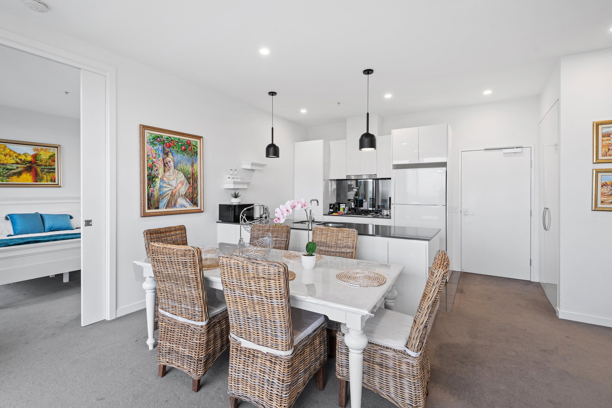 Furnished 2 Bedroom Apartment in Maribyrnong
