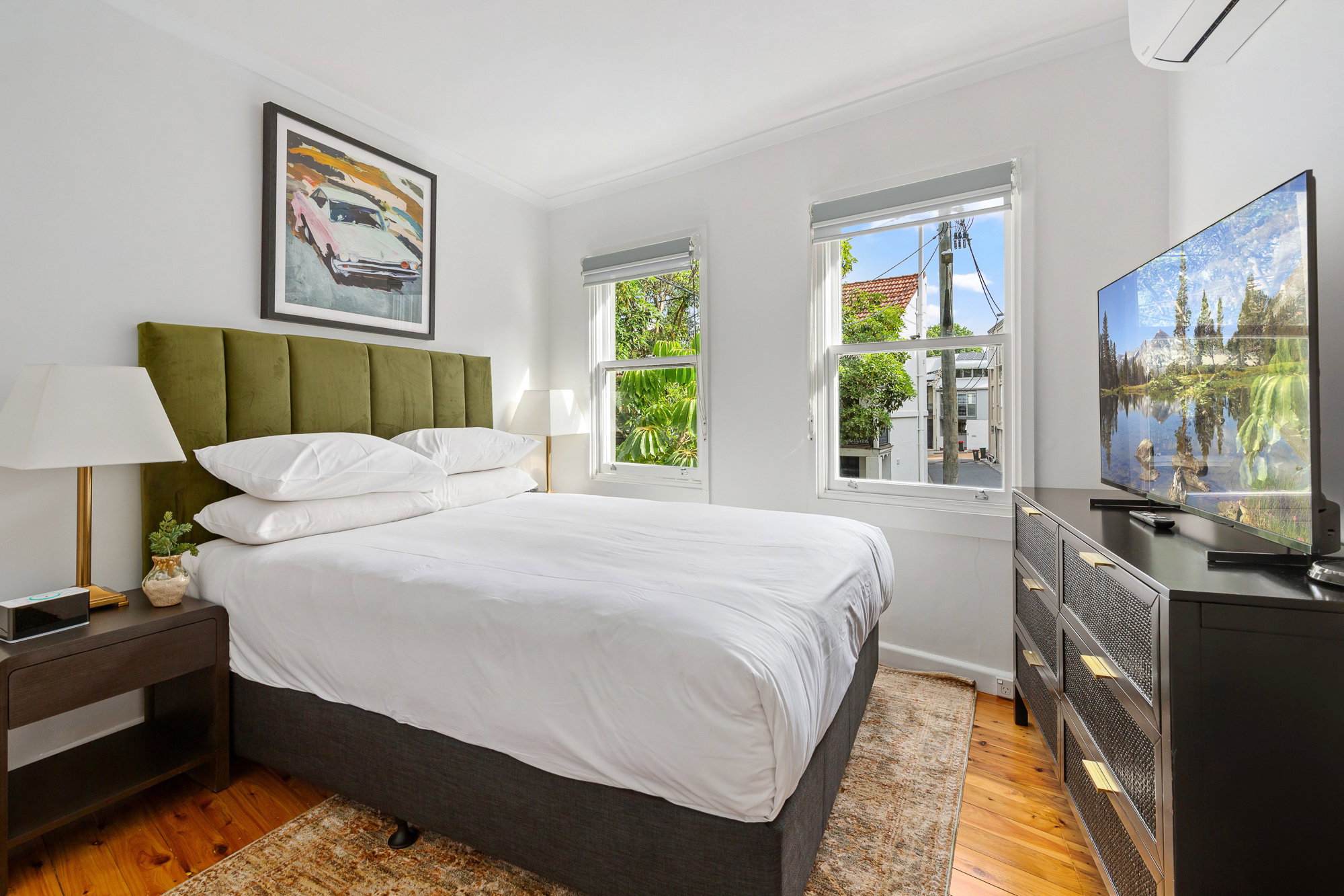 Furnished 2 Bedroom House in Surry Hills