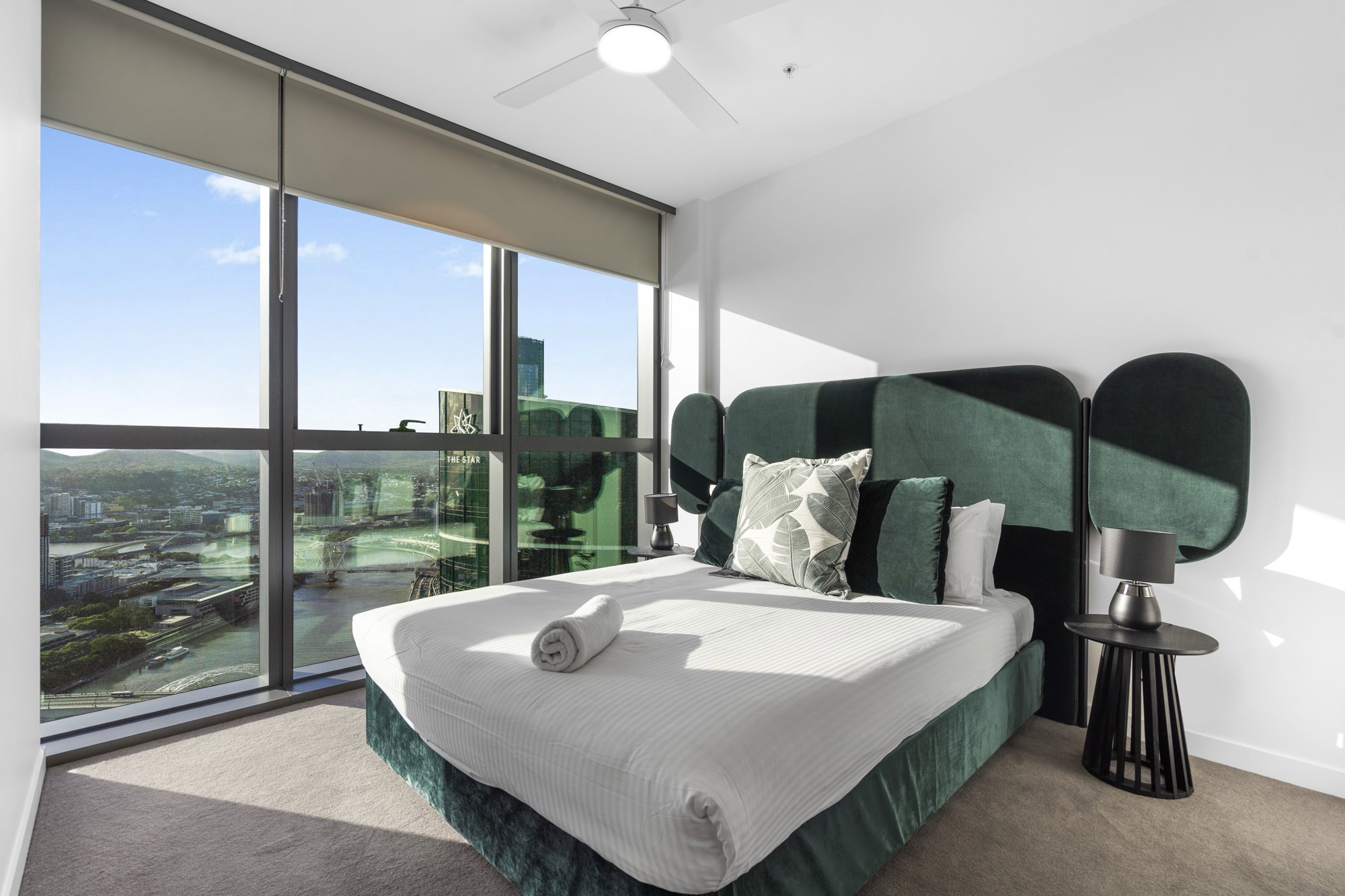 Furnished 1 Bedroom Apartment in Brisbane City