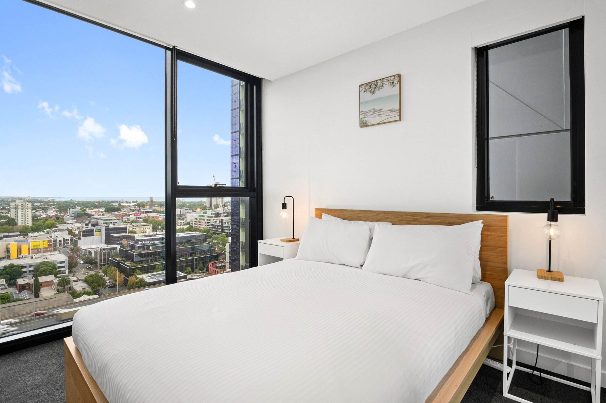 Furnished 2 Bedroom Apartment in Southbank