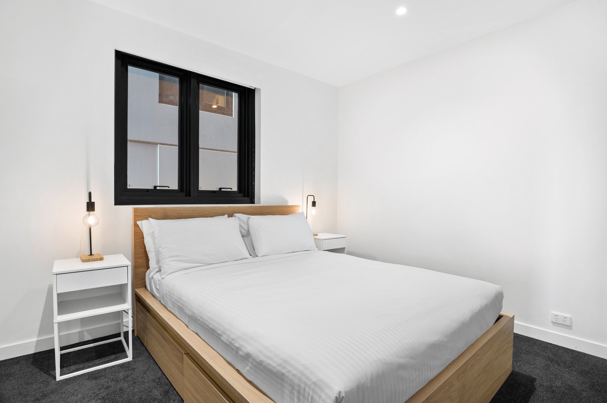 Furnished 2 Bedroom Apartment in Southbank