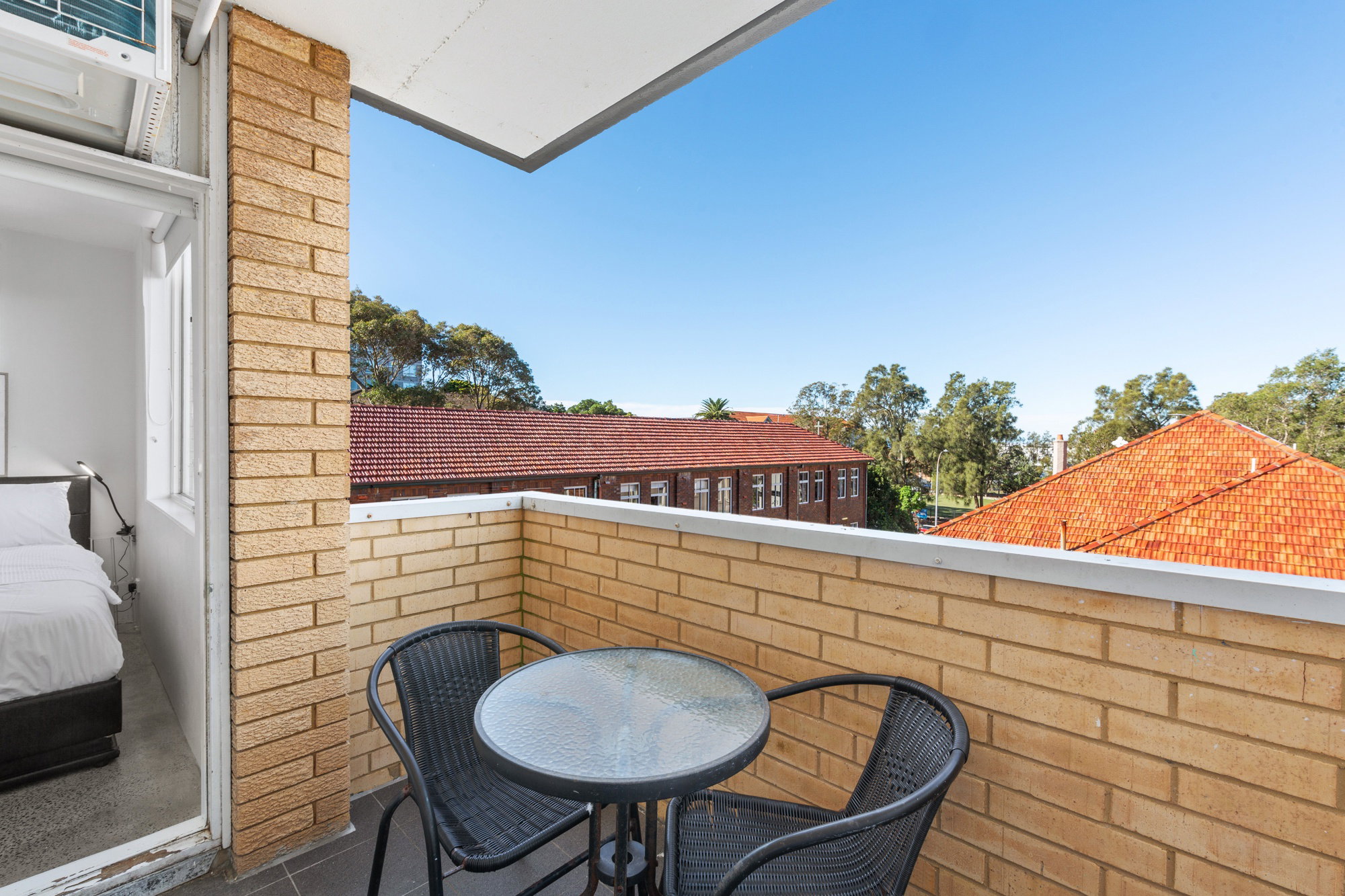 Furnished 1 Bedroom Apartment in Bondi