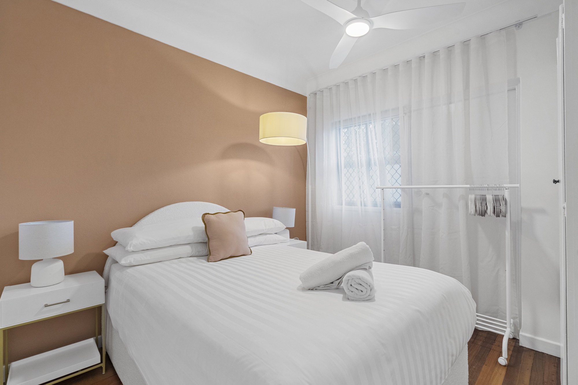 Furnished 1 Bedroom Apartment in New Farm