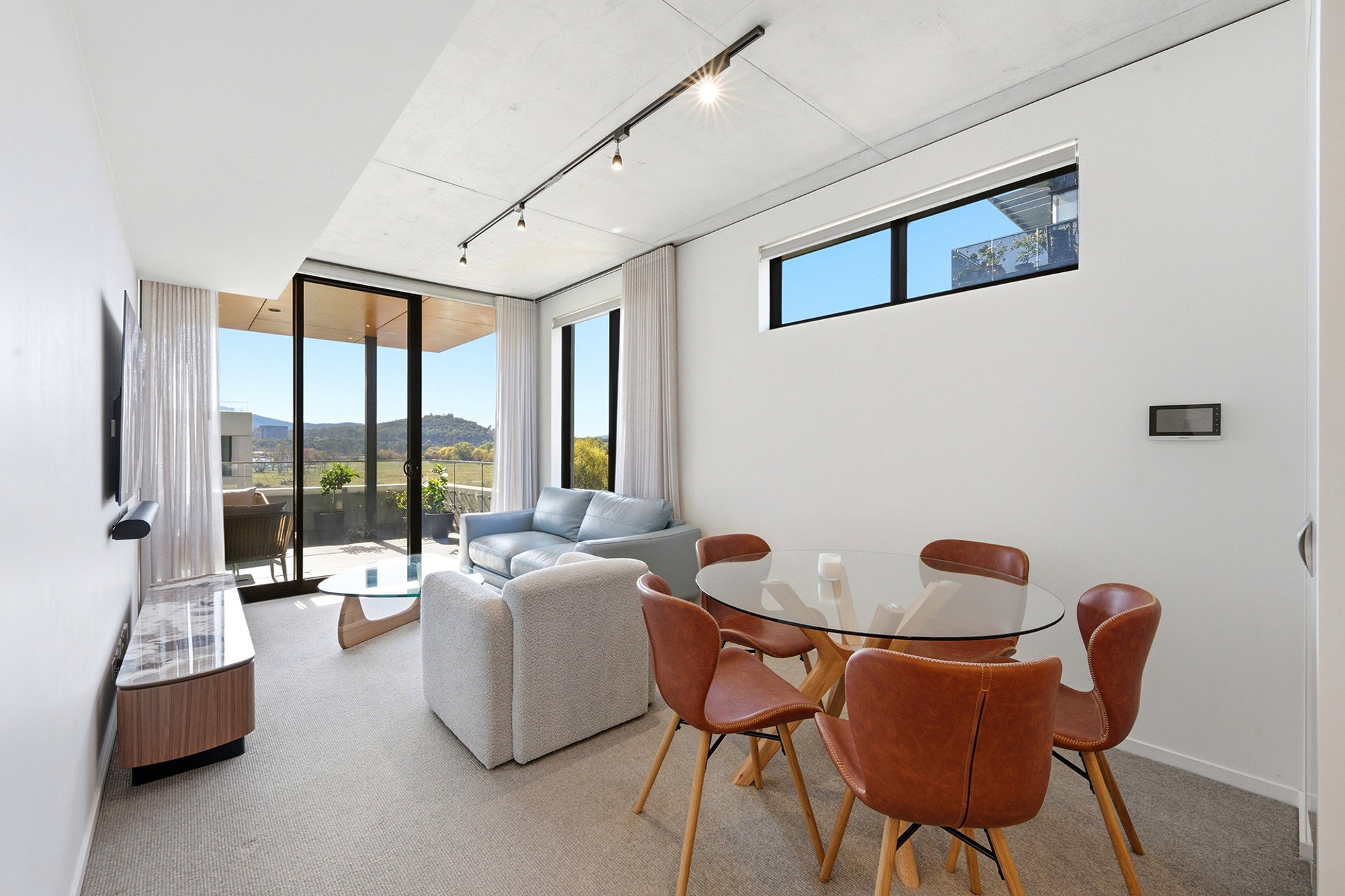 Furnished 2 Bedroom Apartment in Kingston