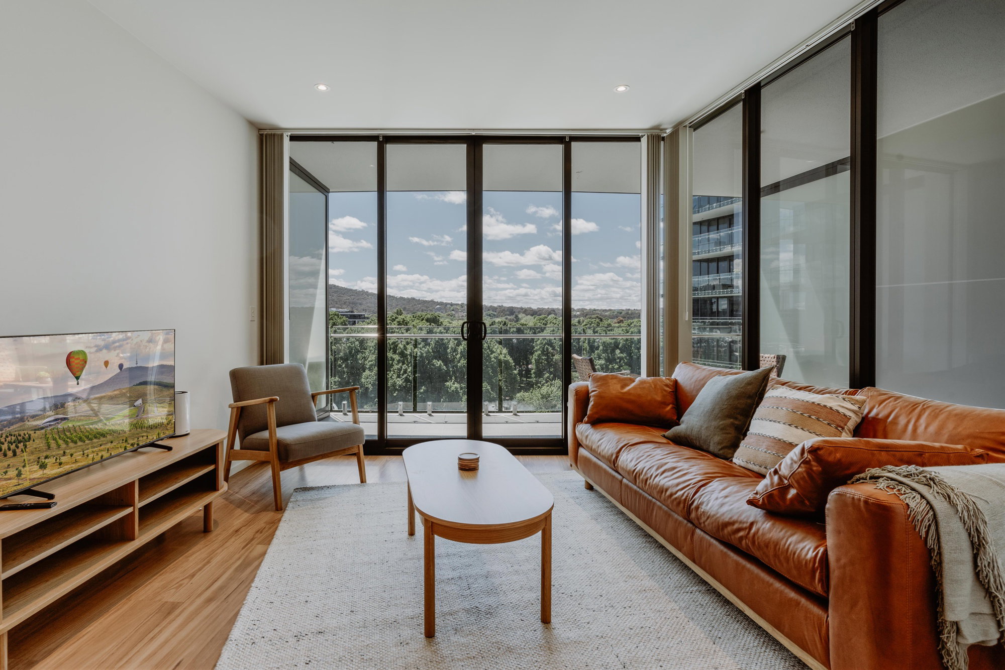 Furnished 1 Bedroom Apartment in Canberra