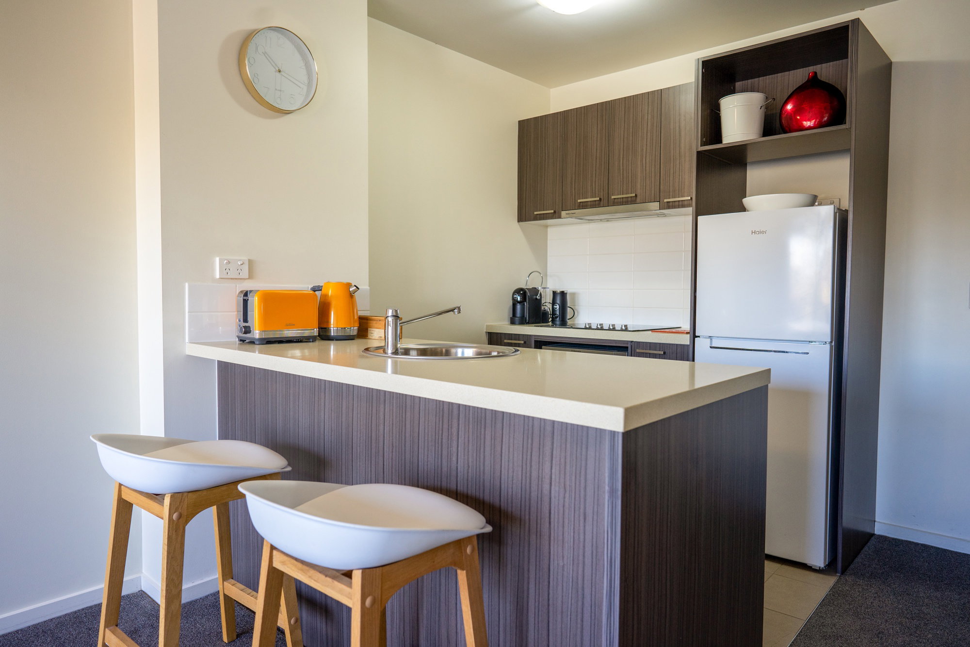 Furnished 1 Bedroom Apartment in Carlton