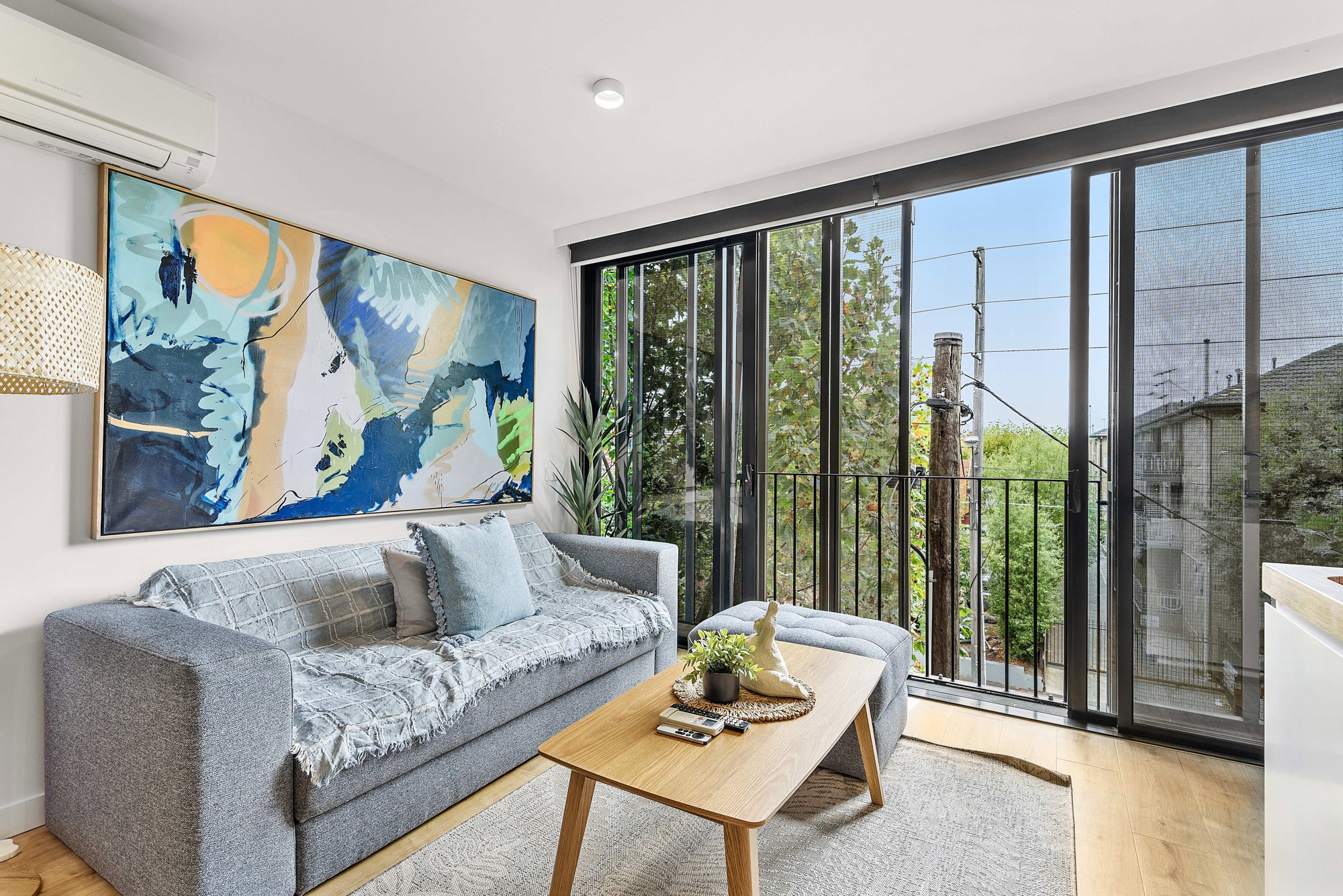 Furnished 1 Bedroom Apartment in St Kilda