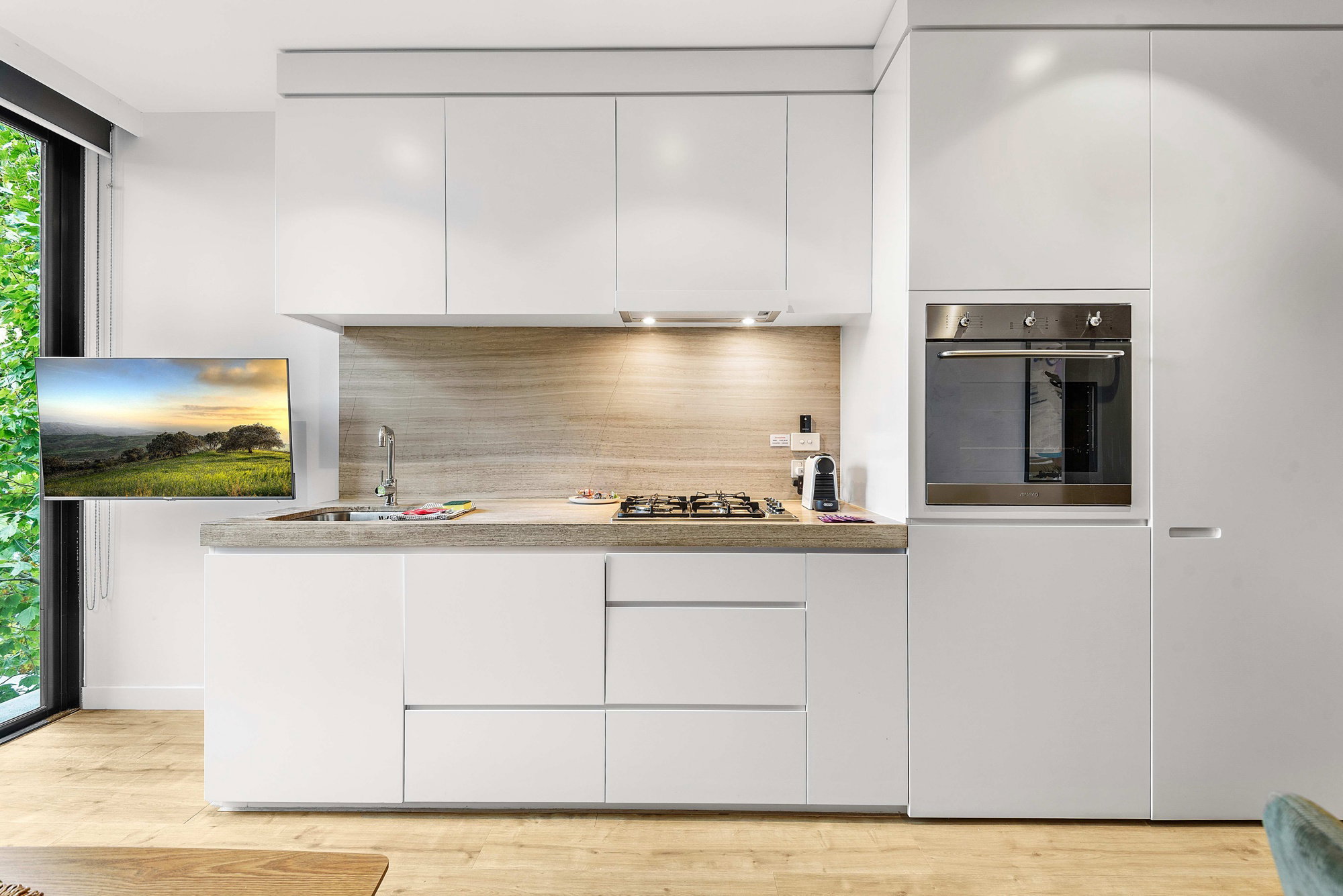 Furnished 1 Bedroom Apartment in St Kilda