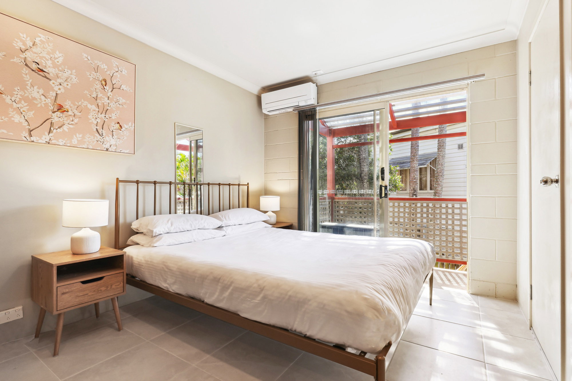 Furnished 1 Bedroom Apartment in East Brisbane