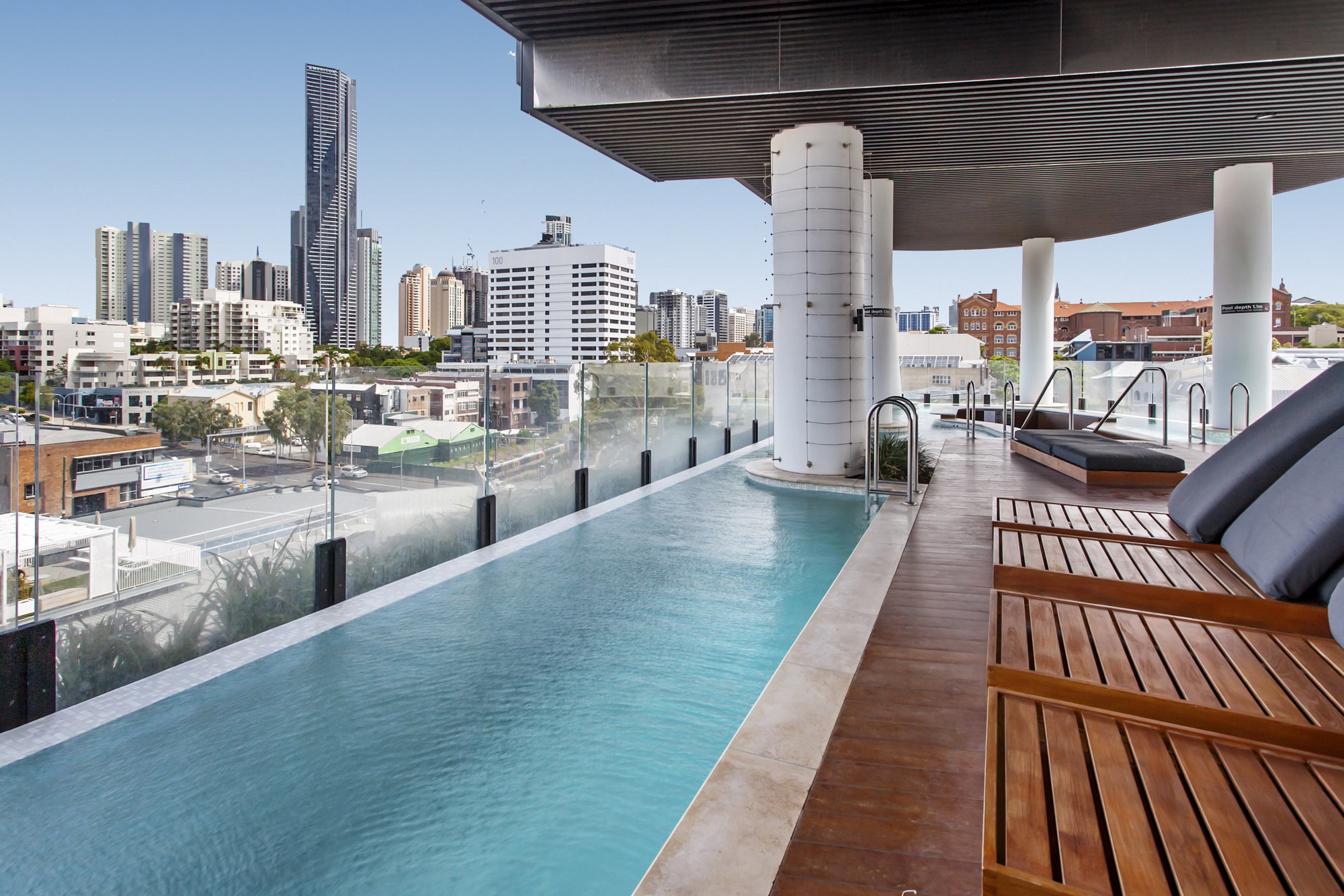 Furnished 1 Bedroom Apartment in Fortitude Valley