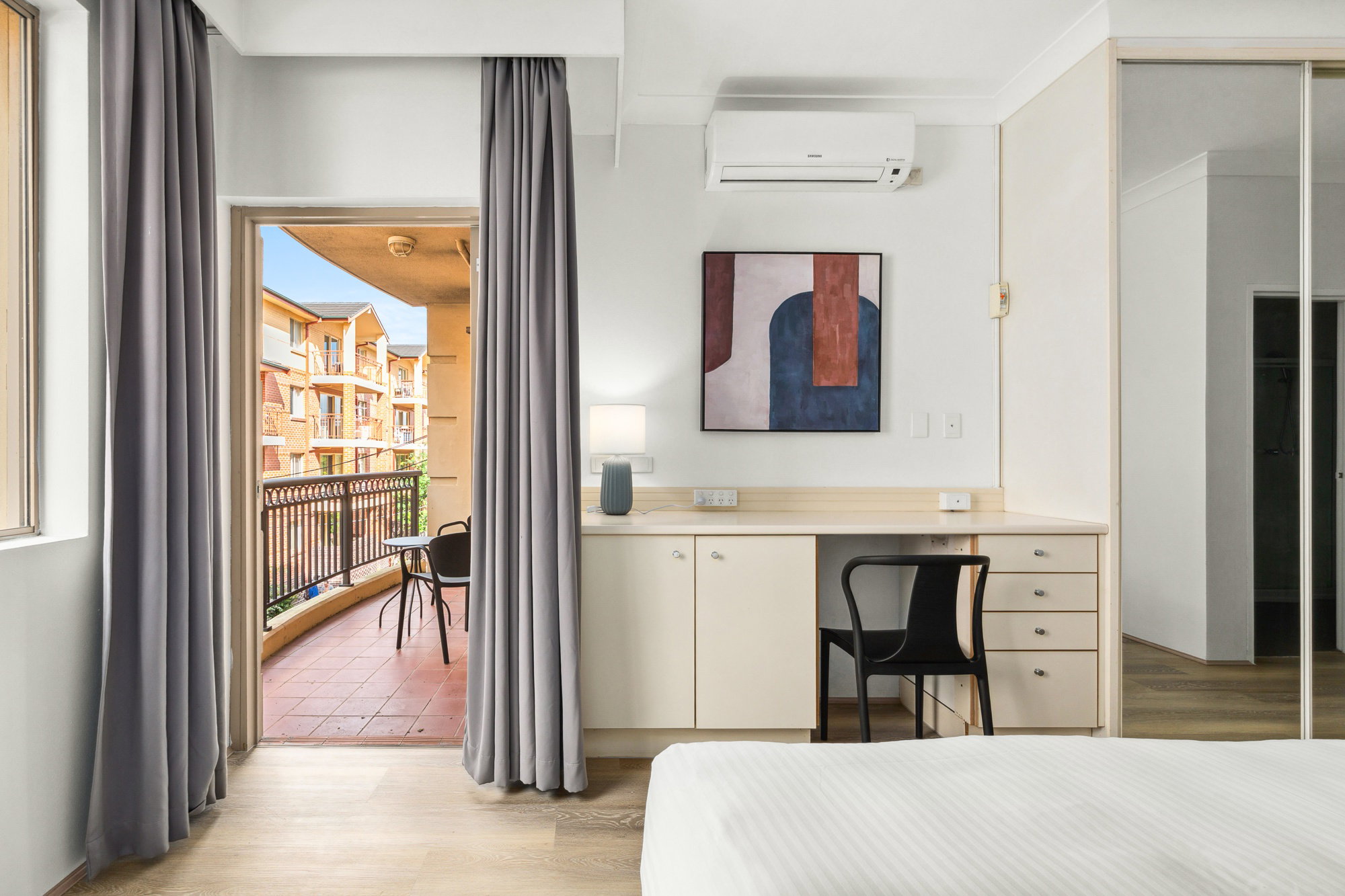 Furnished 2 Bedroom Apartment in Camperdown
