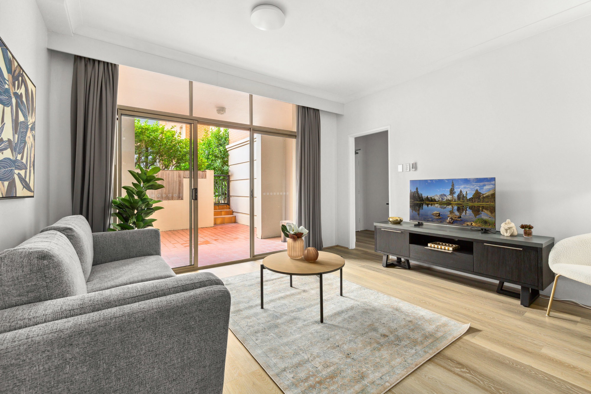Furnished 2 Bedroom Apartment in Camperdown