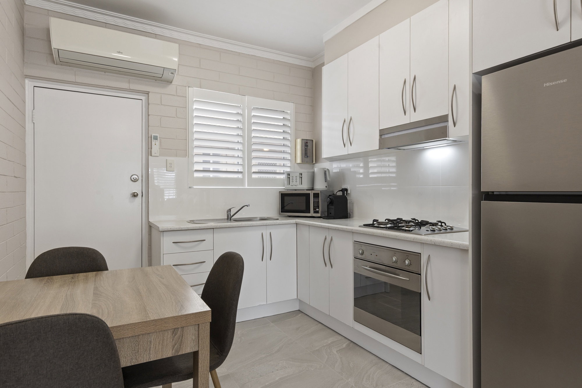 Furnished 2 Bedroom Apartment in Largs Bay
