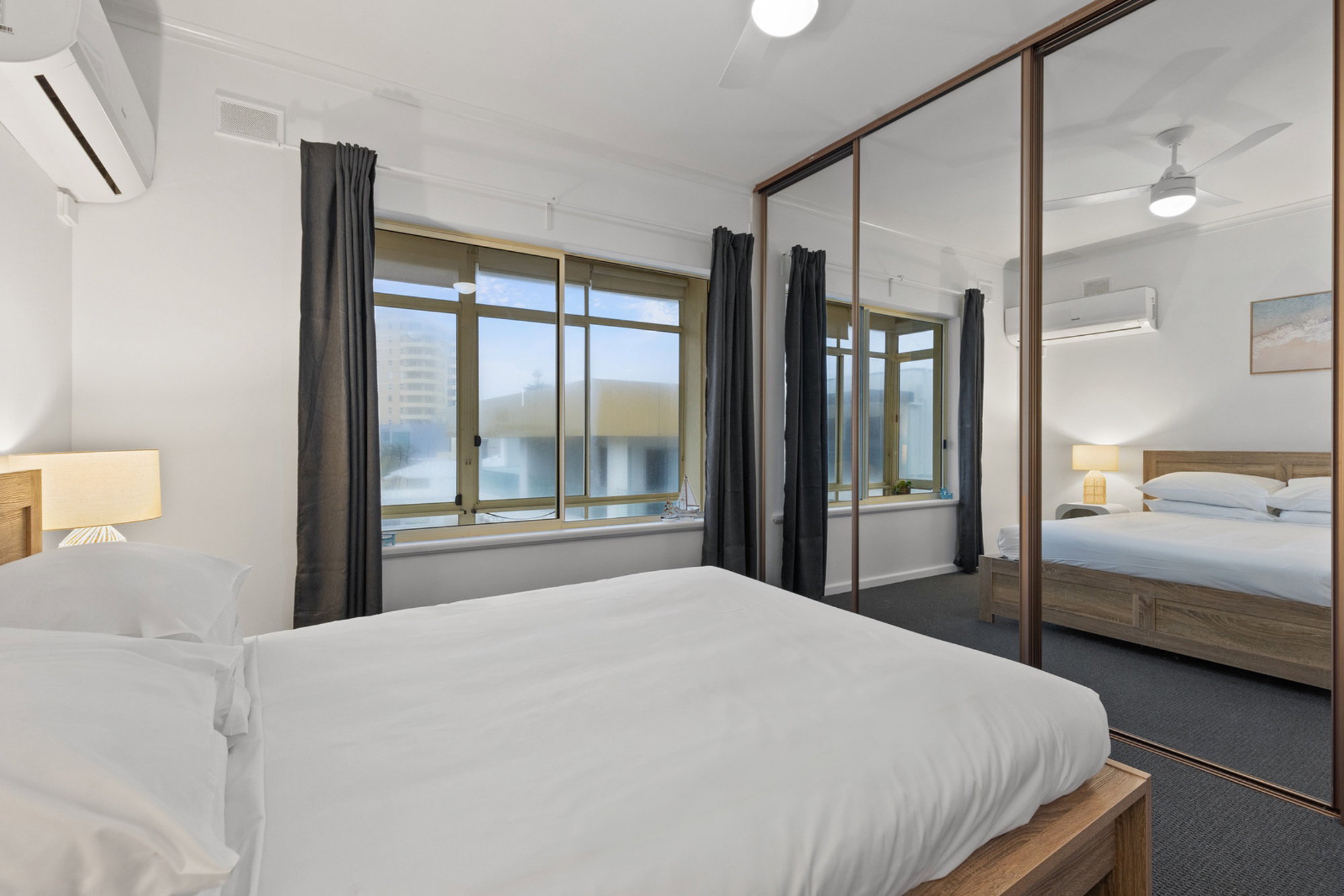 Furnished 2 Bedroom Apartment in Glenelg North