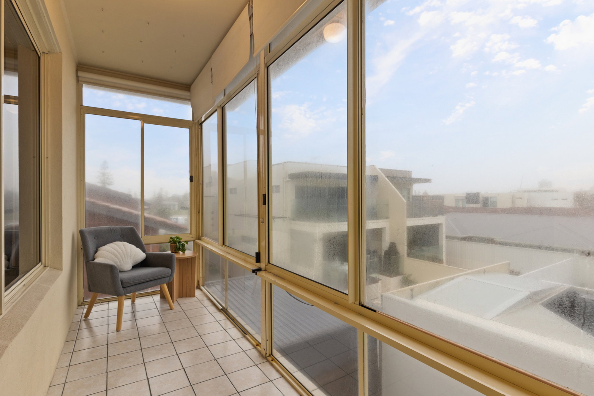 Furnished 2 Bedroom Apartment in Glenelg North