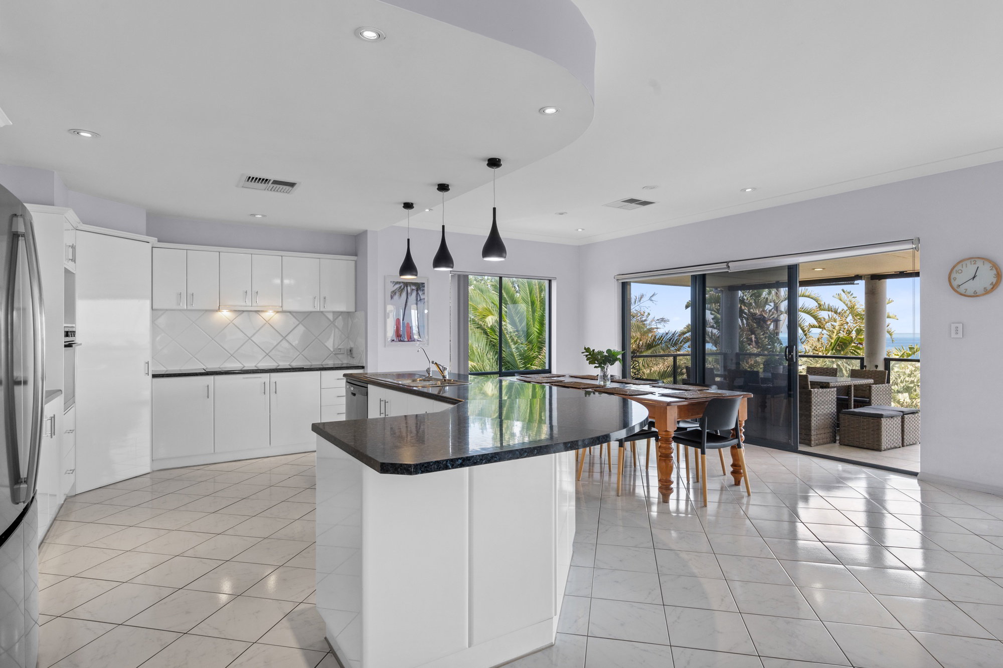 Furnished 5 Bedroom House in Seaford