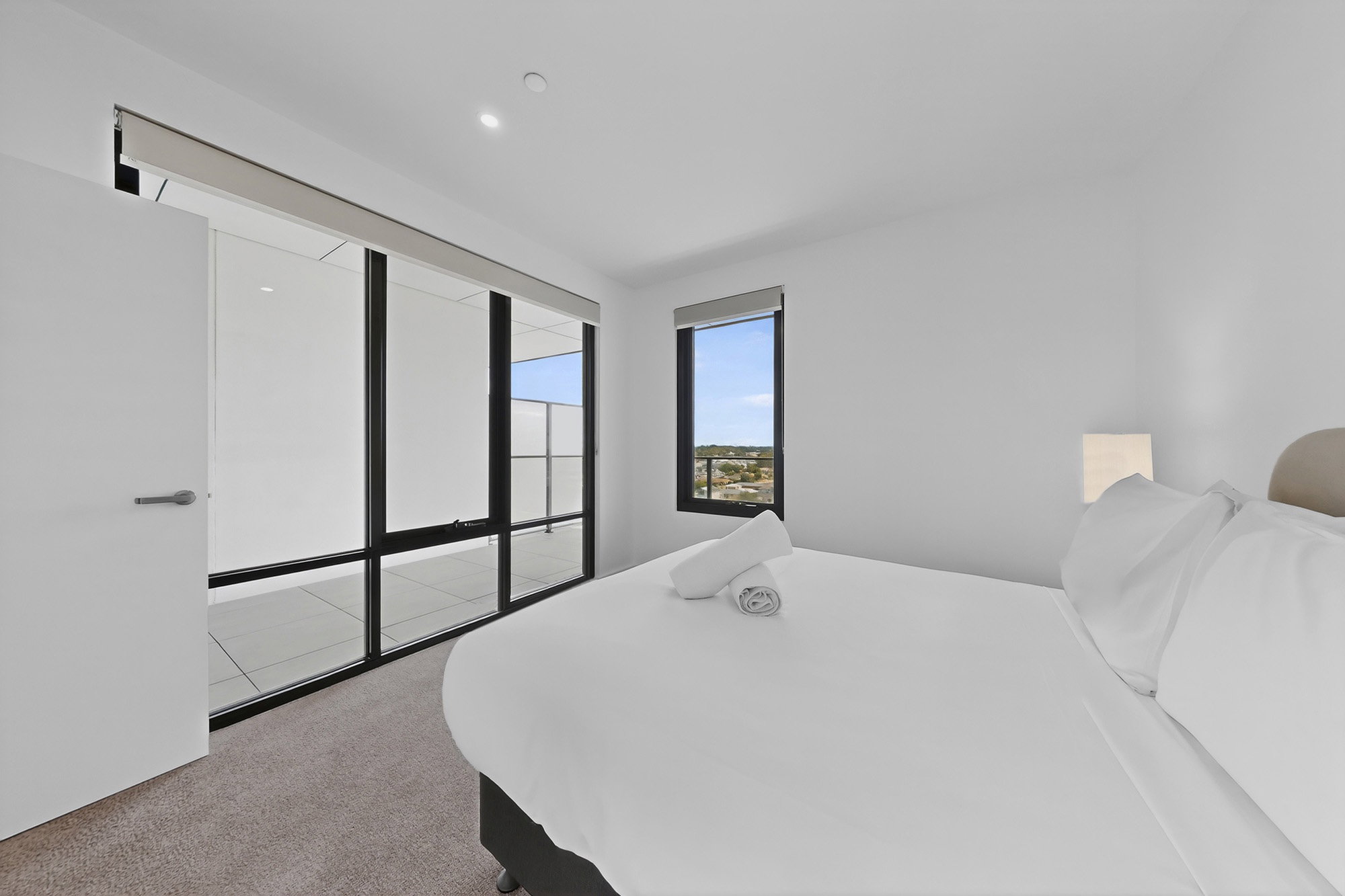 Furnished 2 Bedroom Apartment in Cannington